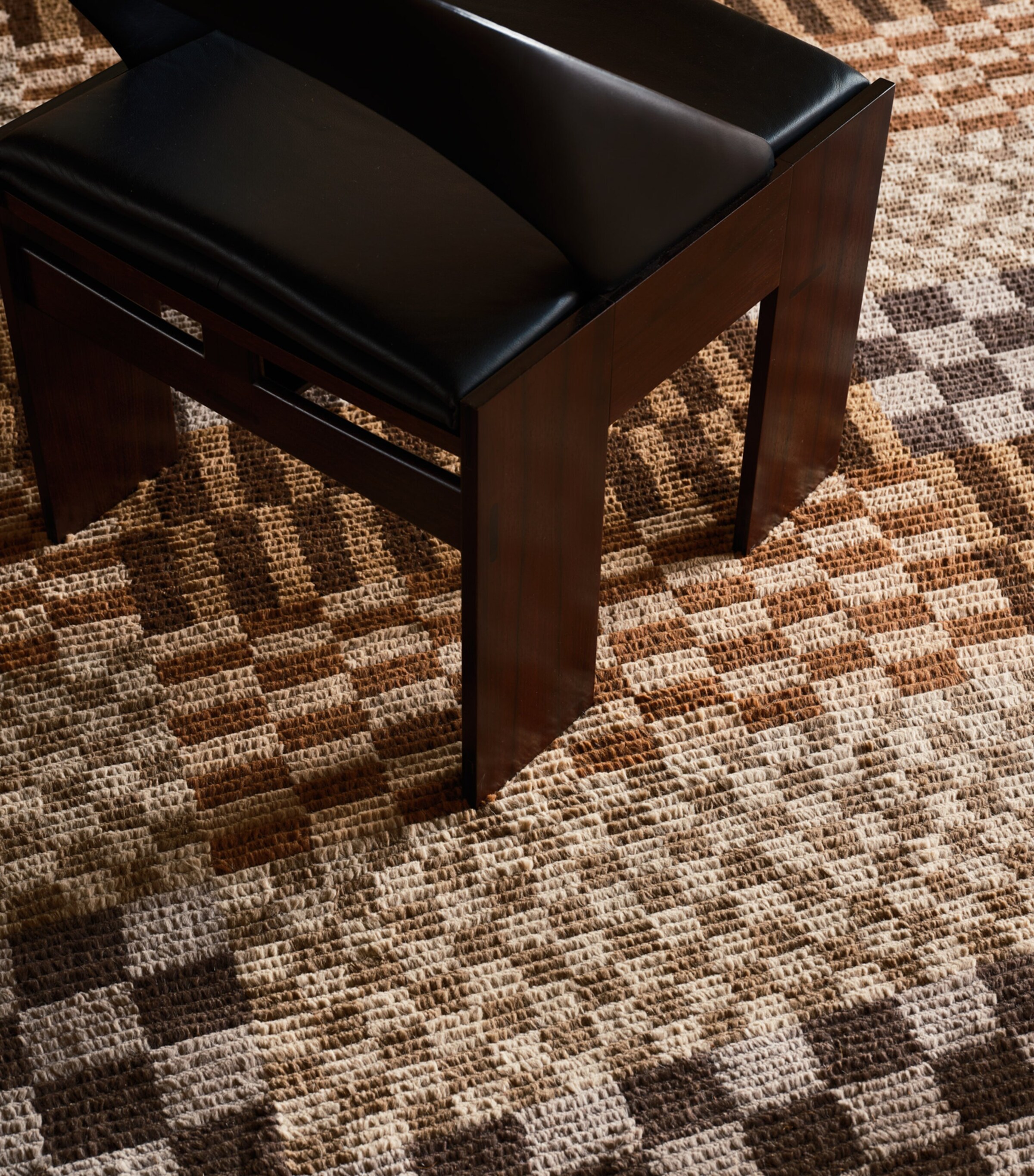 The Rug Company x Paul Smith Wool Axis Autumn Rug (300cm x 250cm) Multicoloured Image 5