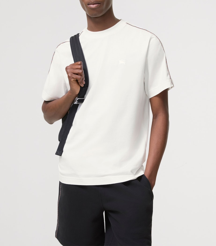 Burberry Mens Cotton Check-Piping Slim T-Shirt Chalk Image 2