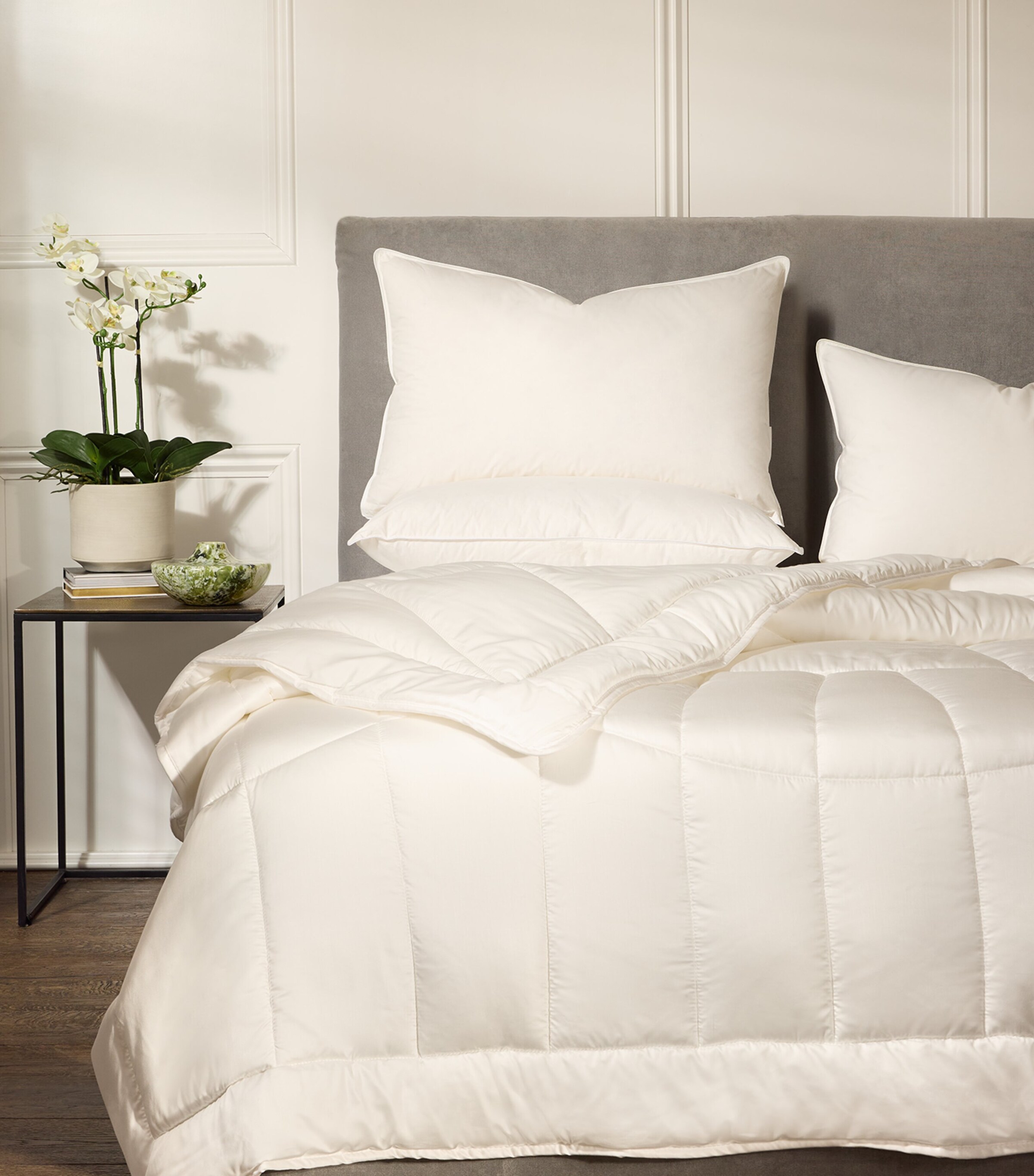 Medium/Firm 90% Hungarian Goose Down Pillow (50cm x 75cm) NONE Image 4