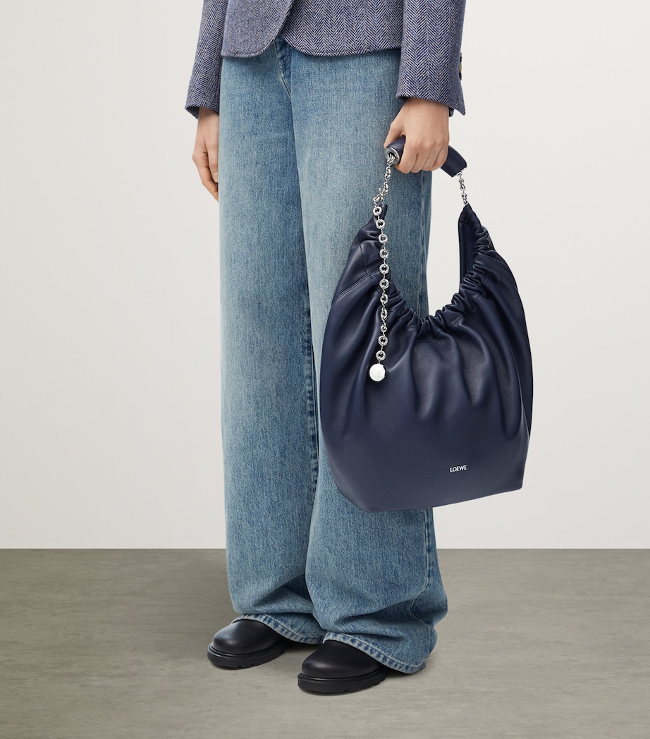 Medium Leather Squeeze Top-Handle Bag ABYSS BLUE Image 9