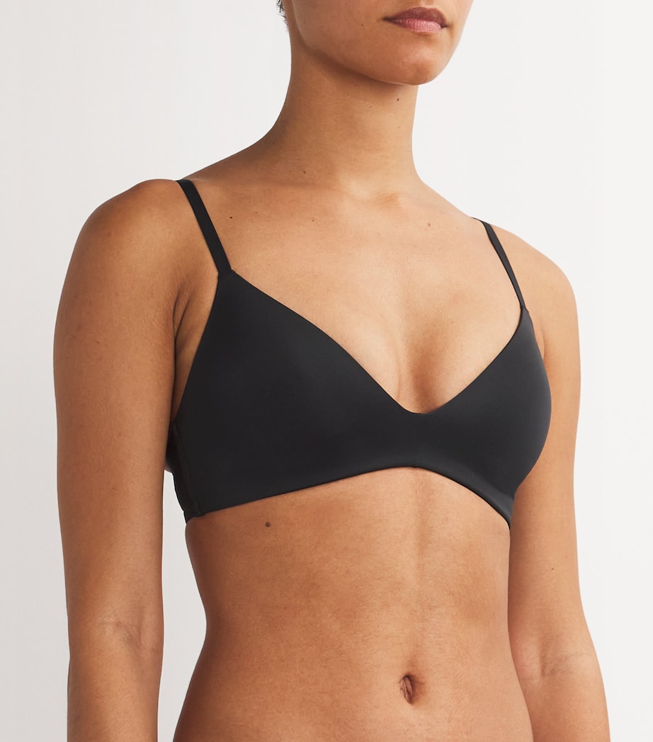Wireless T-Shirt Bra ONYX Image 2