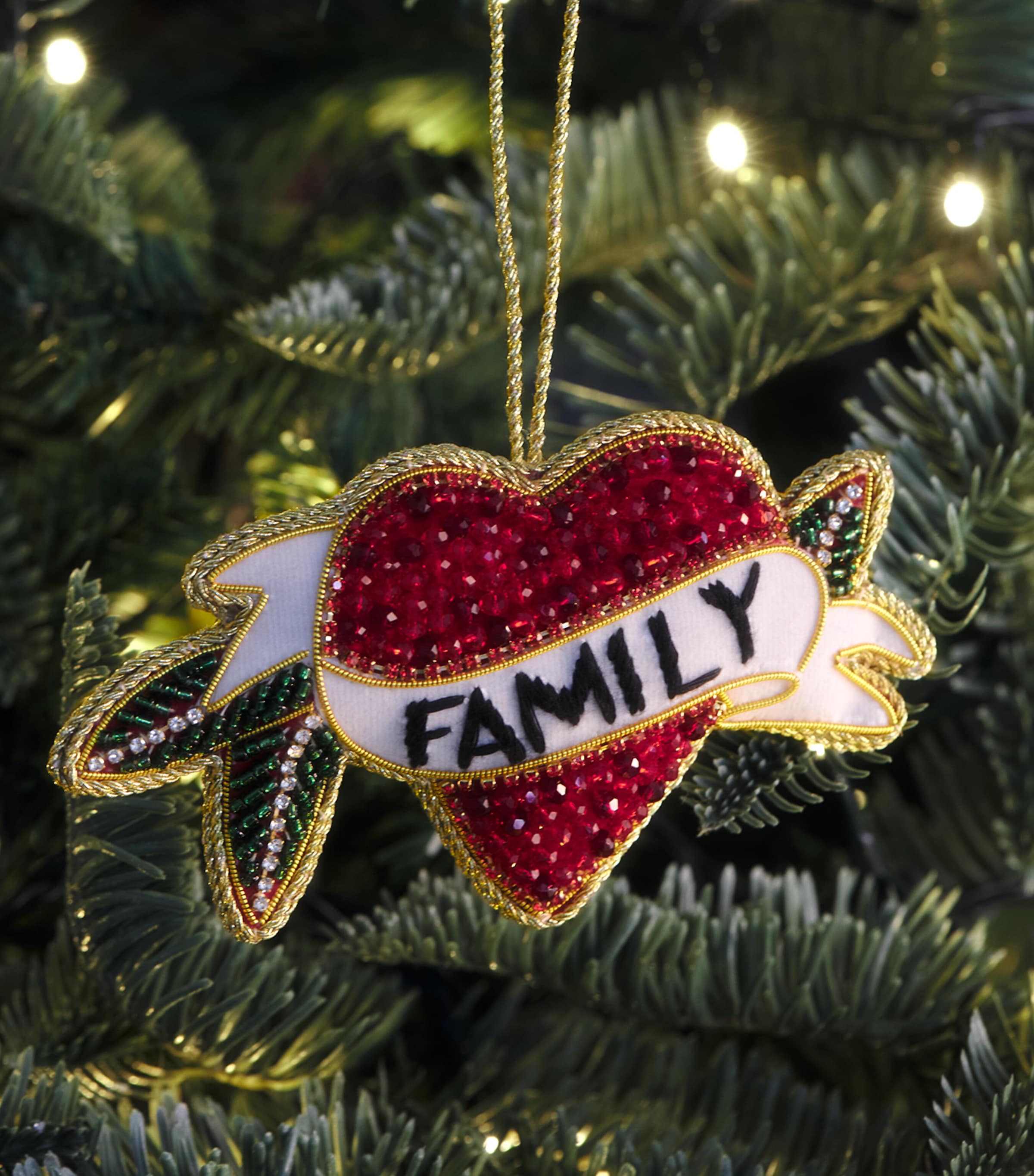 Tinker Tailor Family Banner Heart Tree Decoration Red & White Image 3