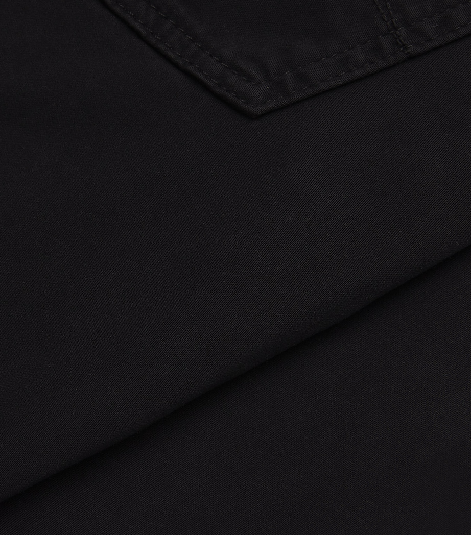 Slimmy Tapered Luxe Performance Plus Jeans BLACK Image 5