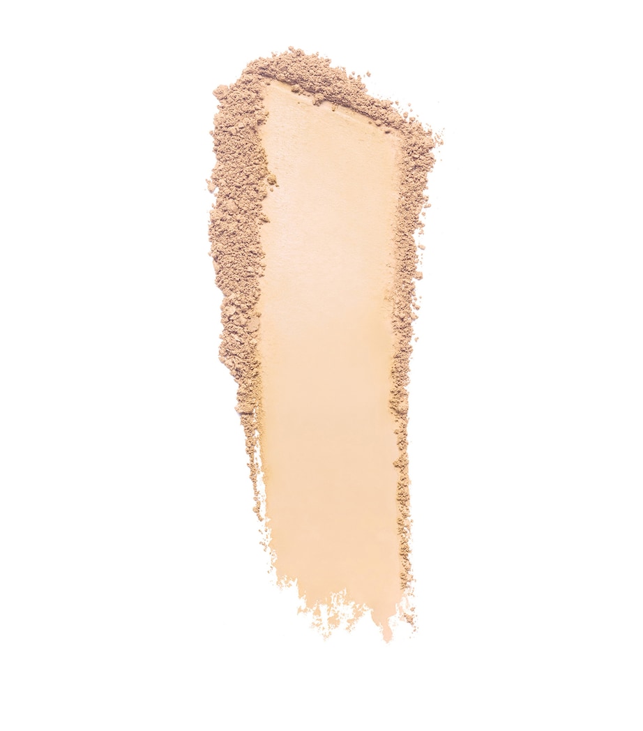 Double Wear Stay-in-Place Matte Powder Foundation 2W1 Image 2