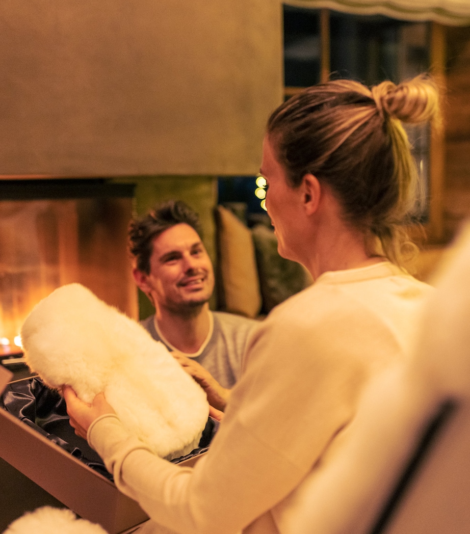 Calmo Hot Water Bottle (1.8L) OFFWHITE BEIGE Image 5