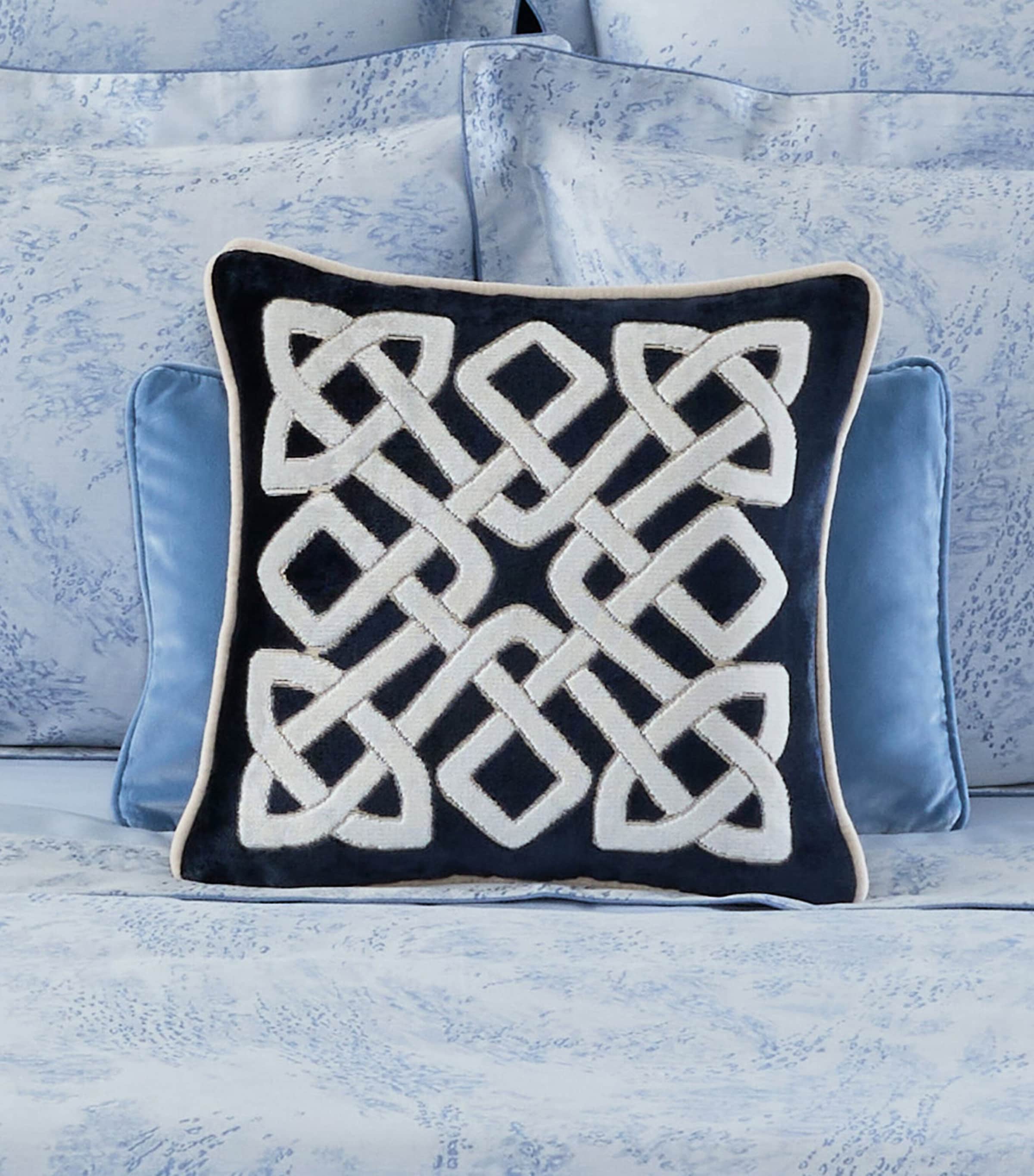 Yves Delorme Entrelac Marine Square Cushion Cover (45cm x 45cm) Marine Image 2