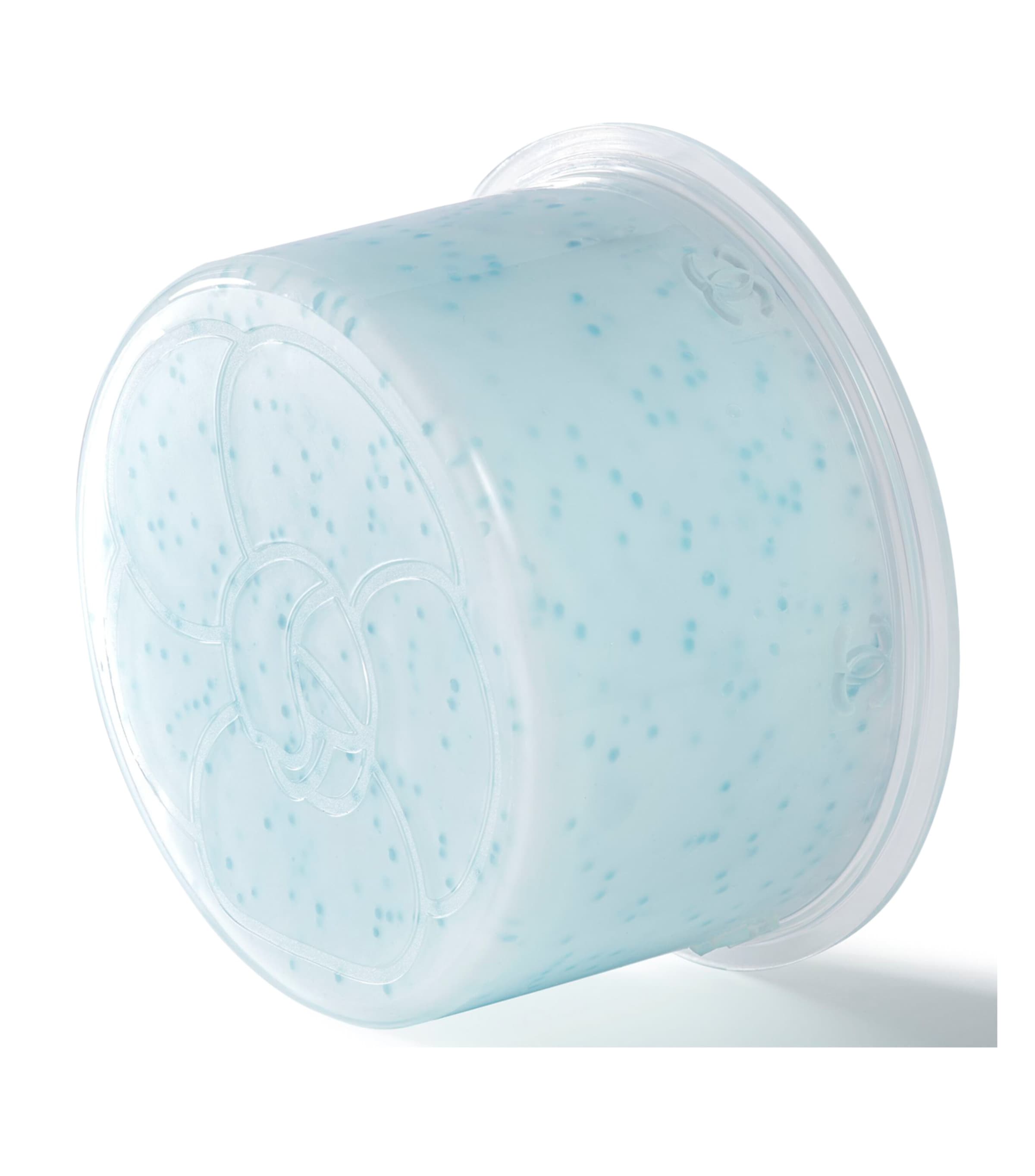 CHANEL HYDRA BEAUTY MICRO CRÈME Fortifying Replenishing Hydration Refill Image 2