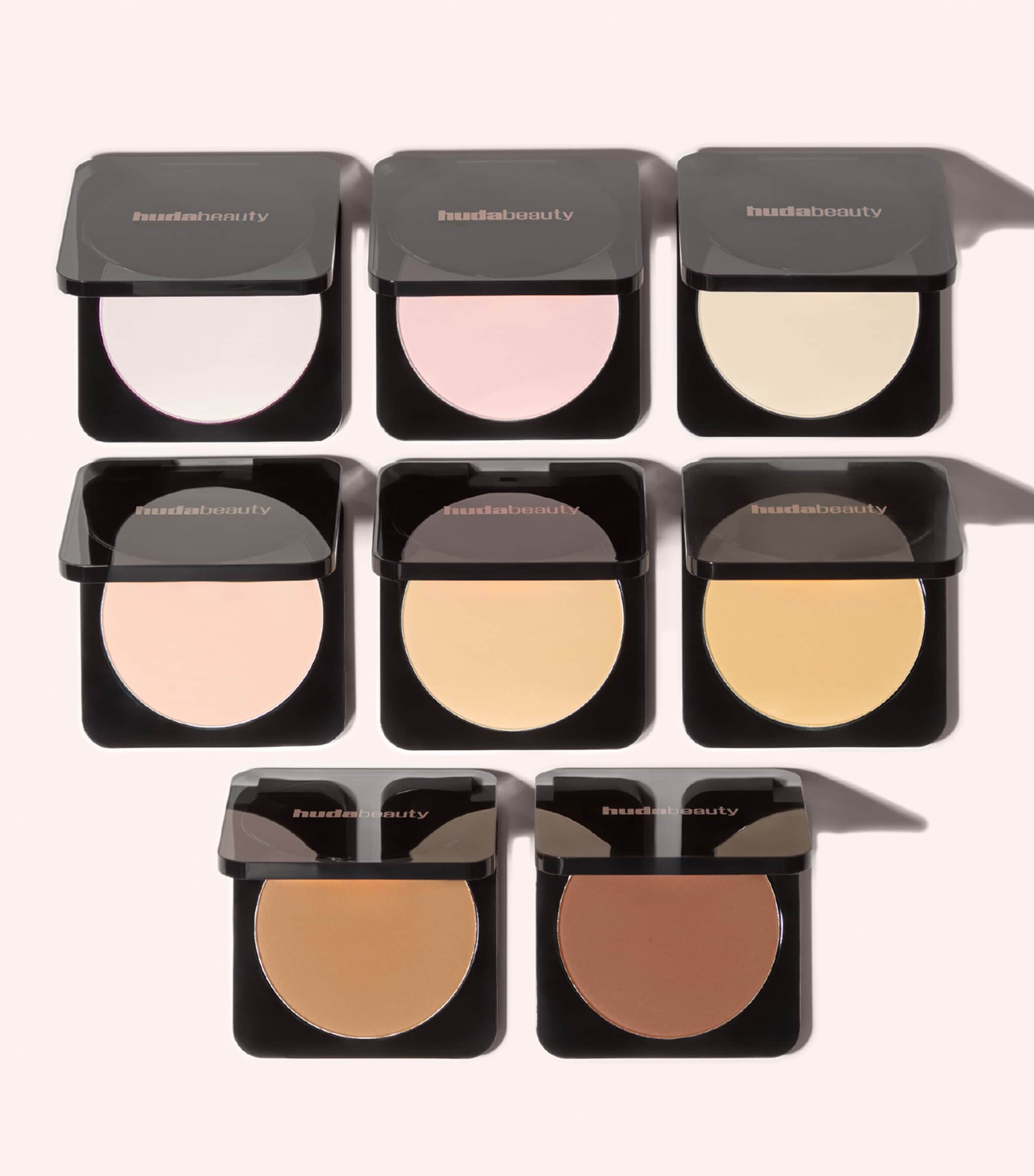 Huda Beauty Easy Bake Pressed Powder 2.0 Coco Truffle Image 4