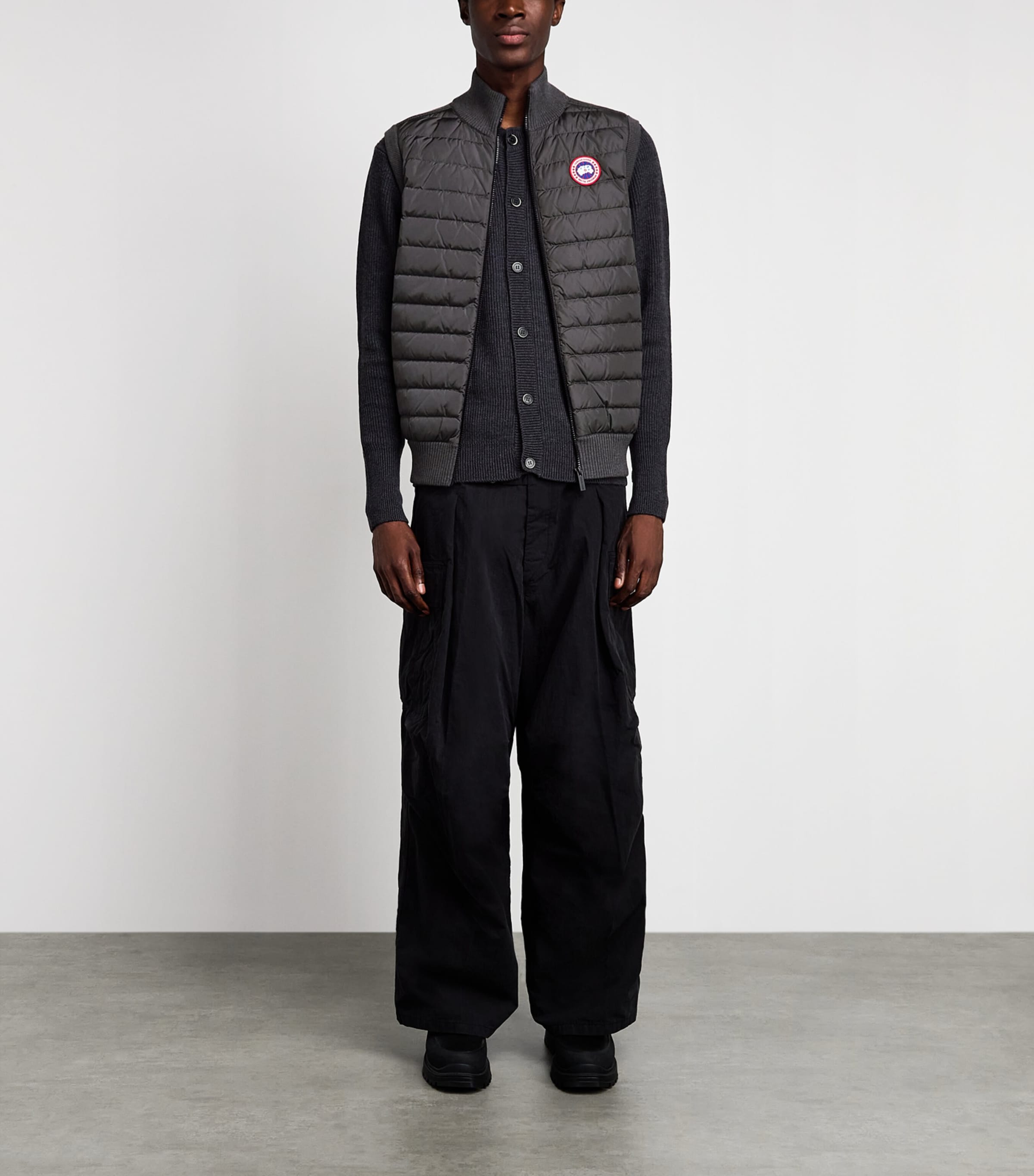 Canada Goose Mens Hybridge Gilet Iron Grey Image 2