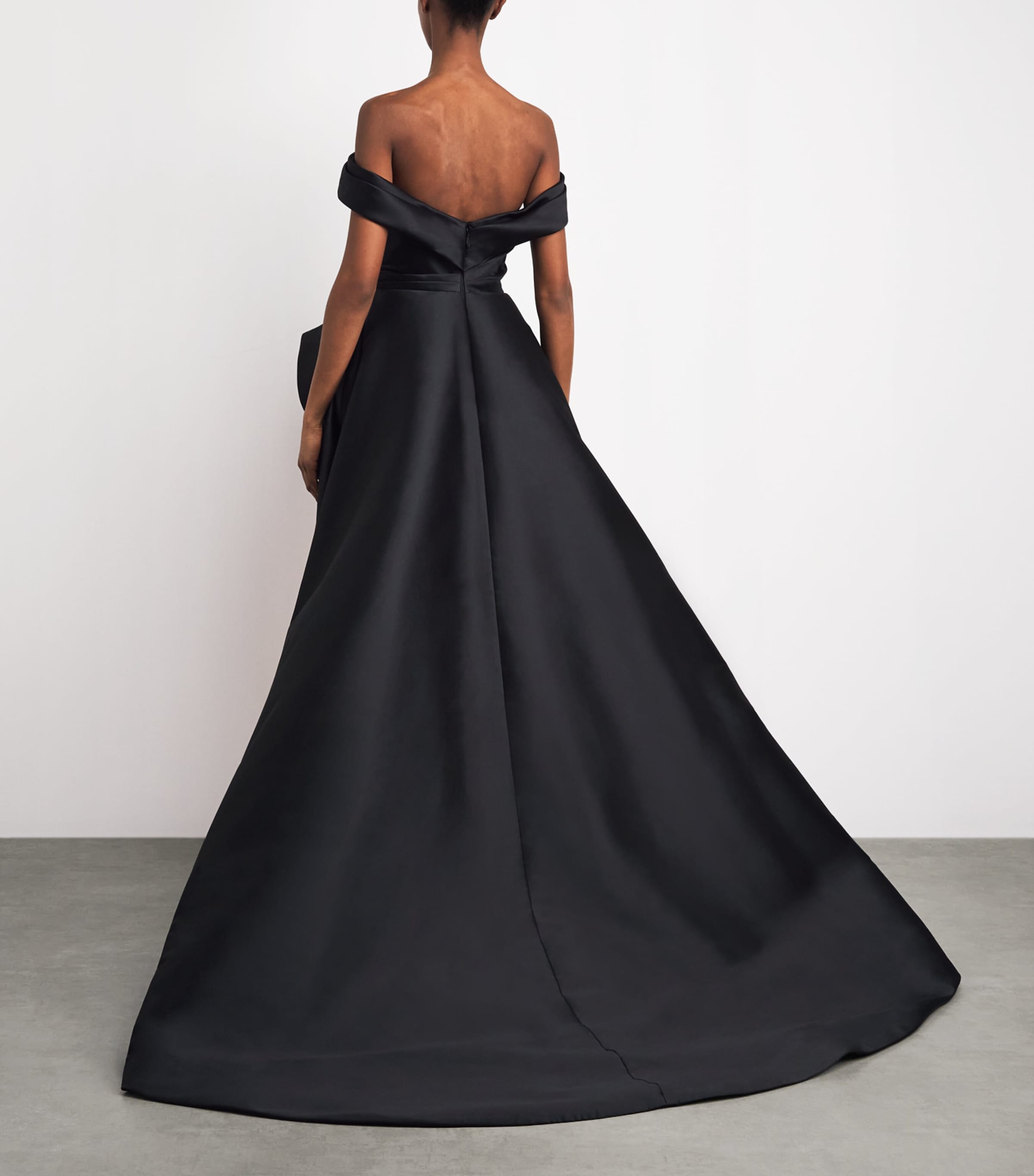Pamella Roland Womens Tulle Appliqué Off‑The‑Shoulder Gown Black/pink Image 4