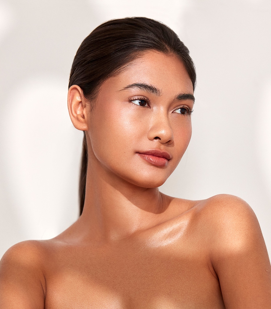 Vitamin C Brightening Cleanser (120ml) NO COLOUR Image 2