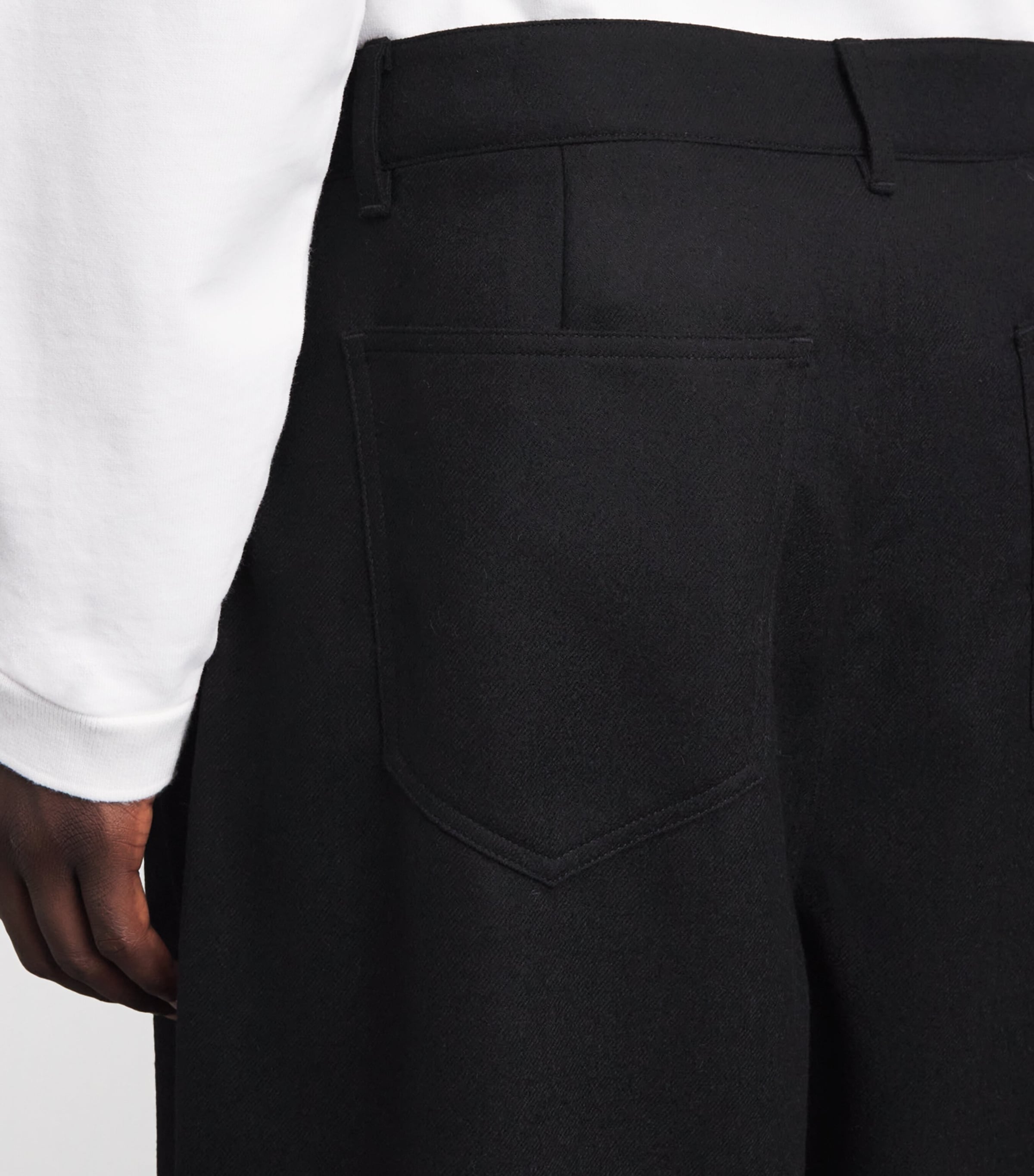 Le 17 Septembre Mens Wool Barrel-Leg Trousers Black Image 3