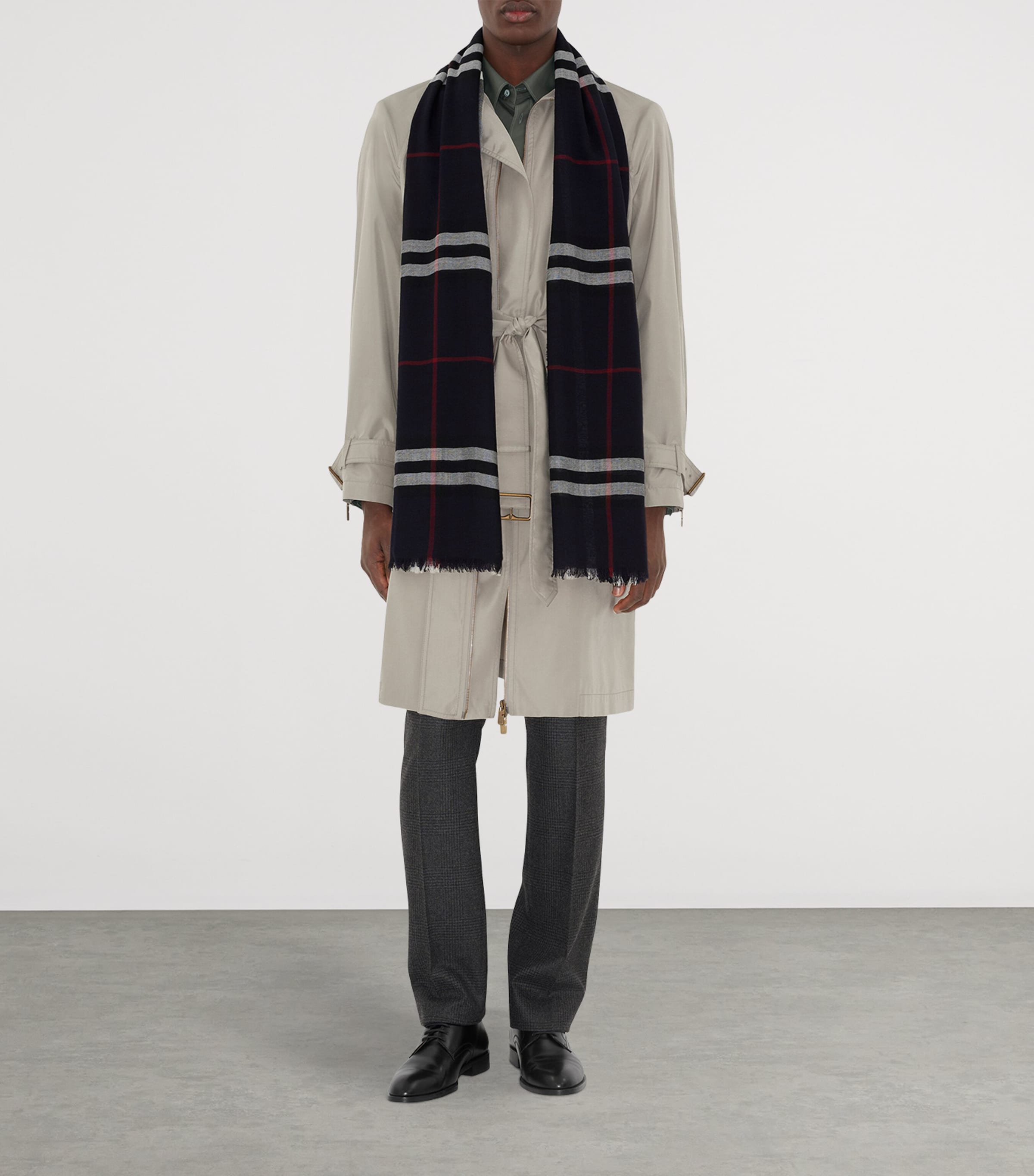 Wool Wide Check Scarf INK BLUE Image 4