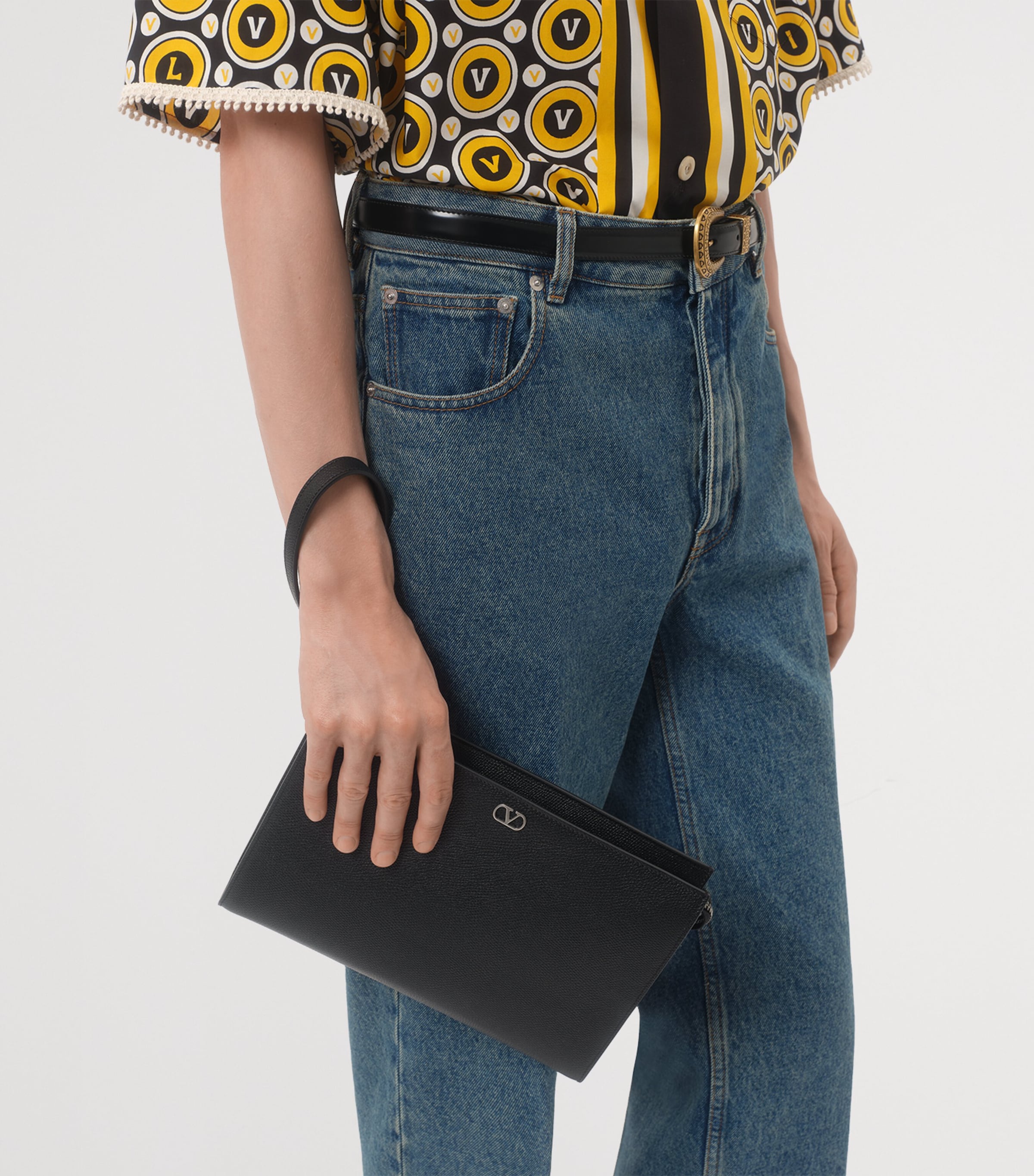 Valentino Garavani Black Medium Leather VLogo Signature