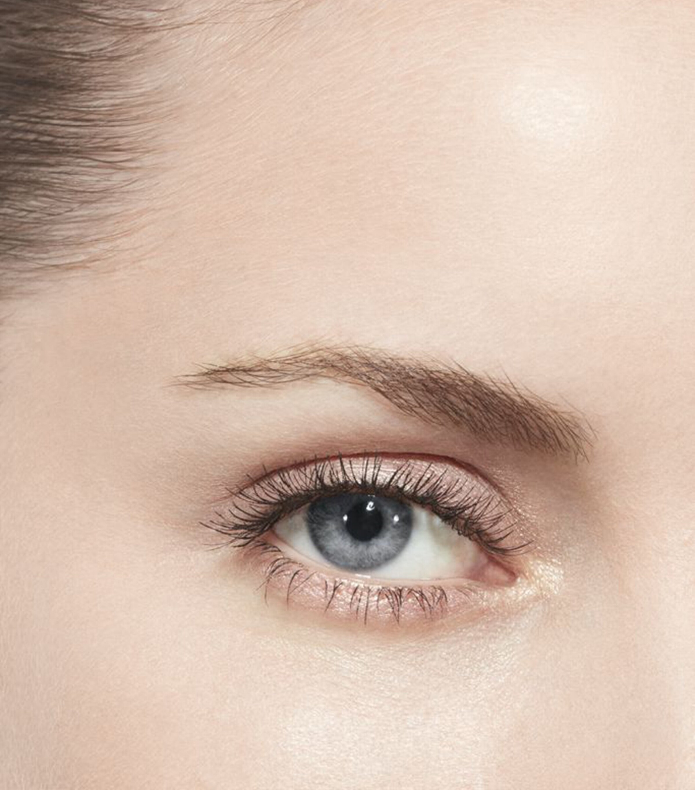 CHANEL STYLO OMBRE ET CONTOUR 3-In-1 Eyeshadow-Eyeliner-Kohl Pencil | Make-up | Eyes | Eyeshadows | Designers | CHANEL | Beauty CHANEL STYLO OMBRE ET CONTOUR 3-In-1 Eyeshadow-Eyeliner-Kohl Pencil | Make-up | Eyes | Eyeshadows | Designers | CHANEL | Beauty
