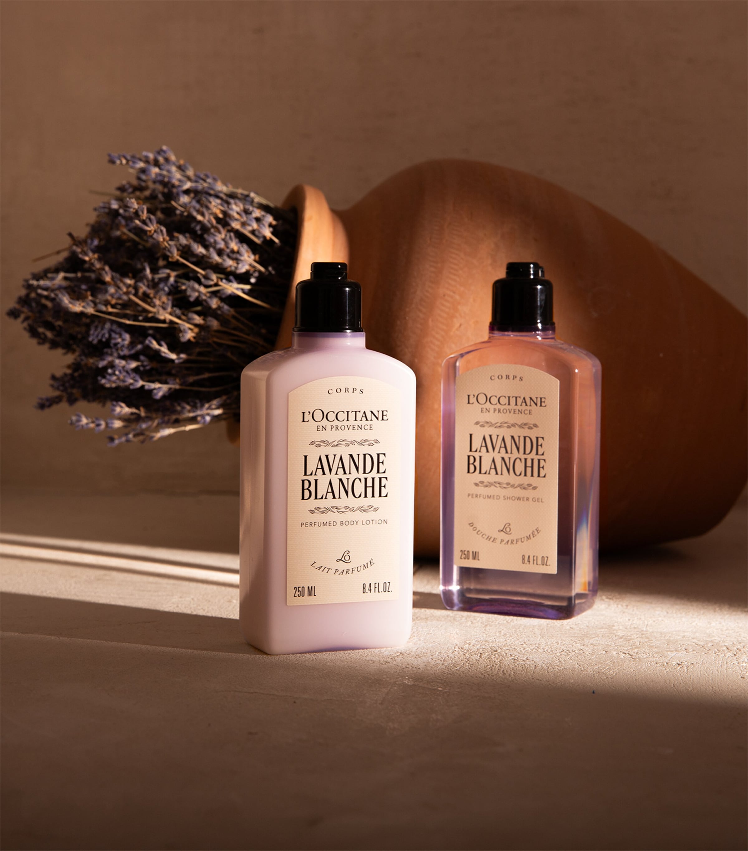 L'Occitane Lavande Blanche Body Lotion (250ml) Image 3