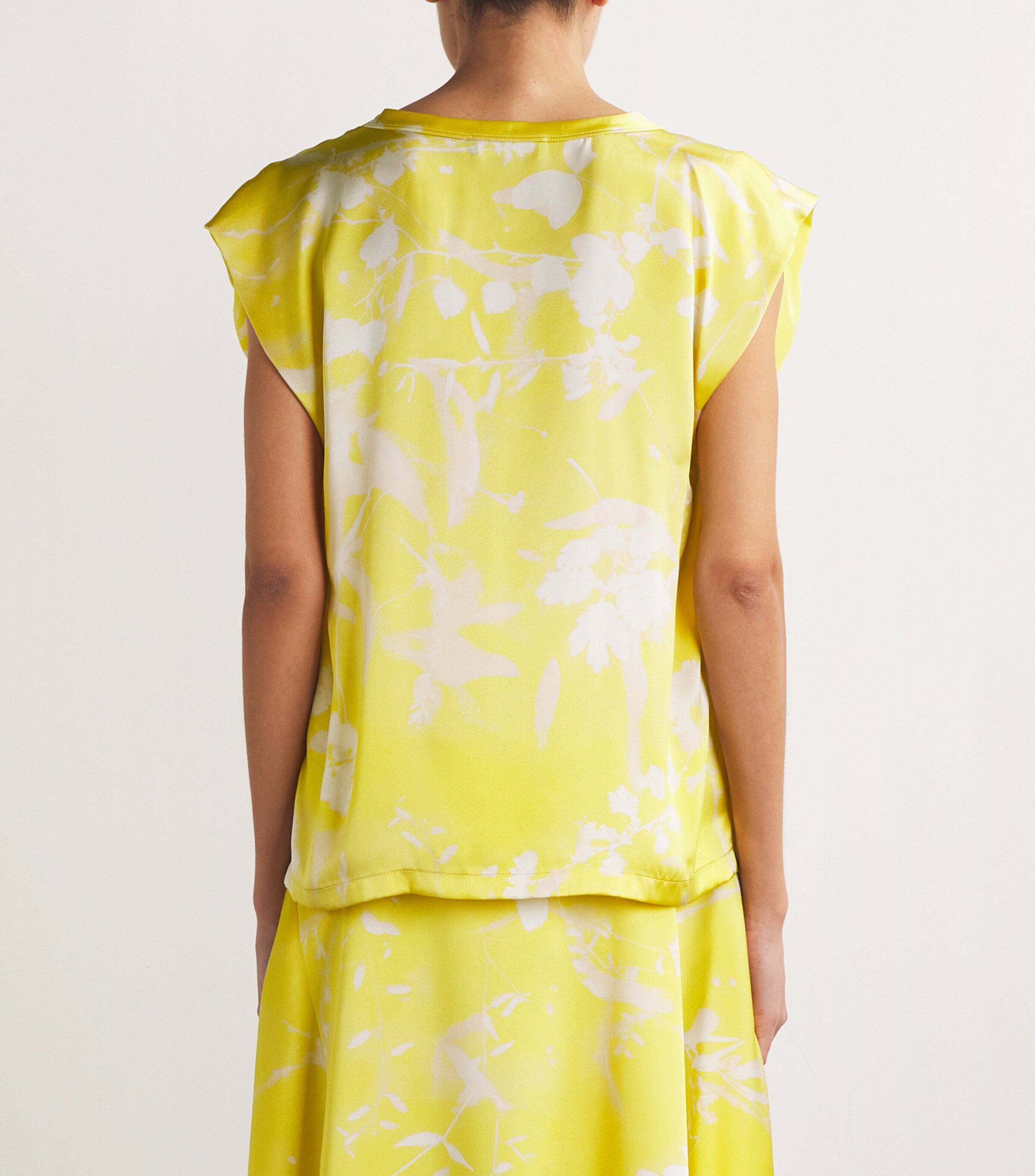 Fabiana Filippi Womens Silk Sleeveless T-Shirt Cedro Image 4