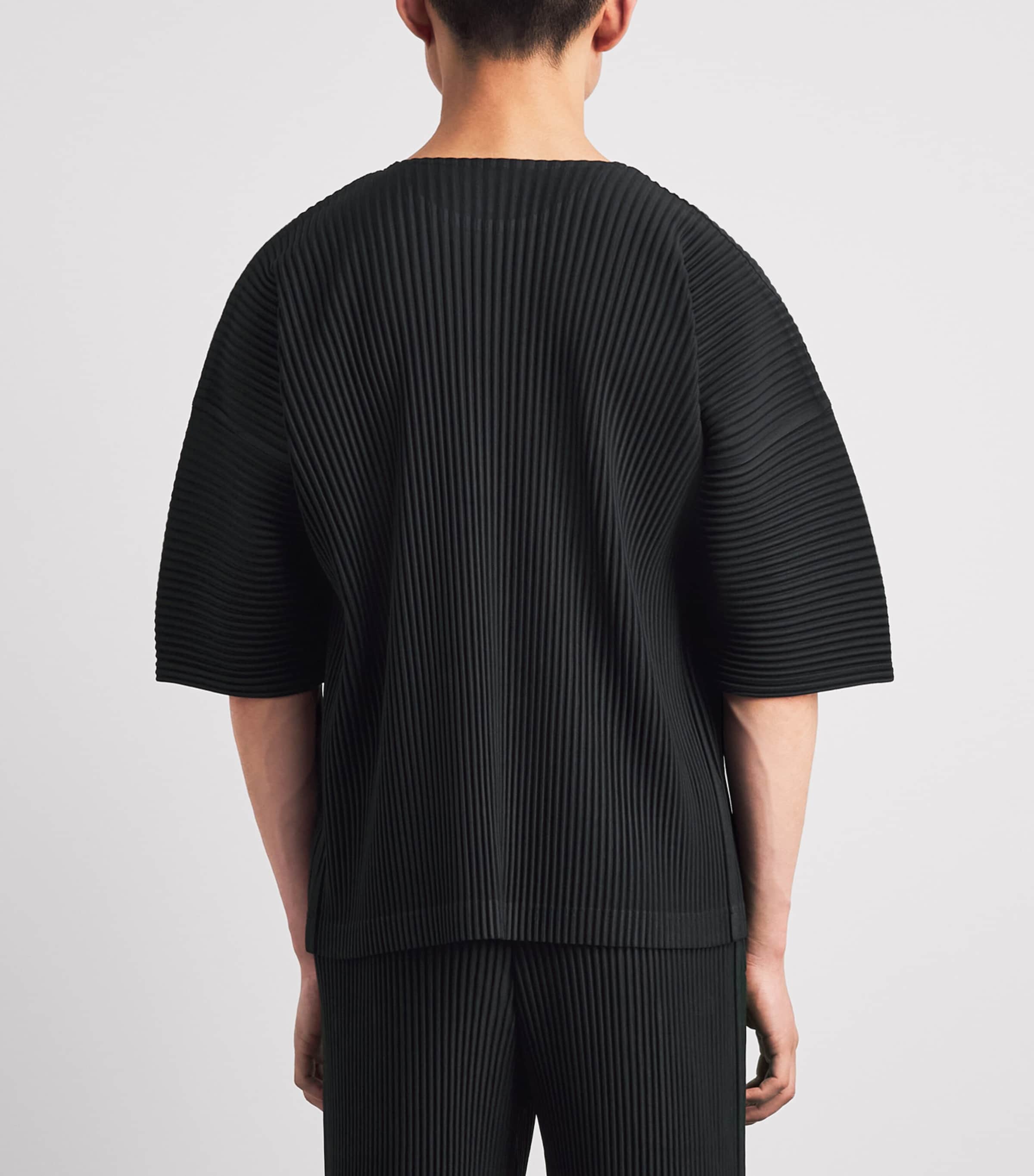Homme Plissé Issey Miyake Mens Pleated Short-Sleeve T-Shirt Black Image 5