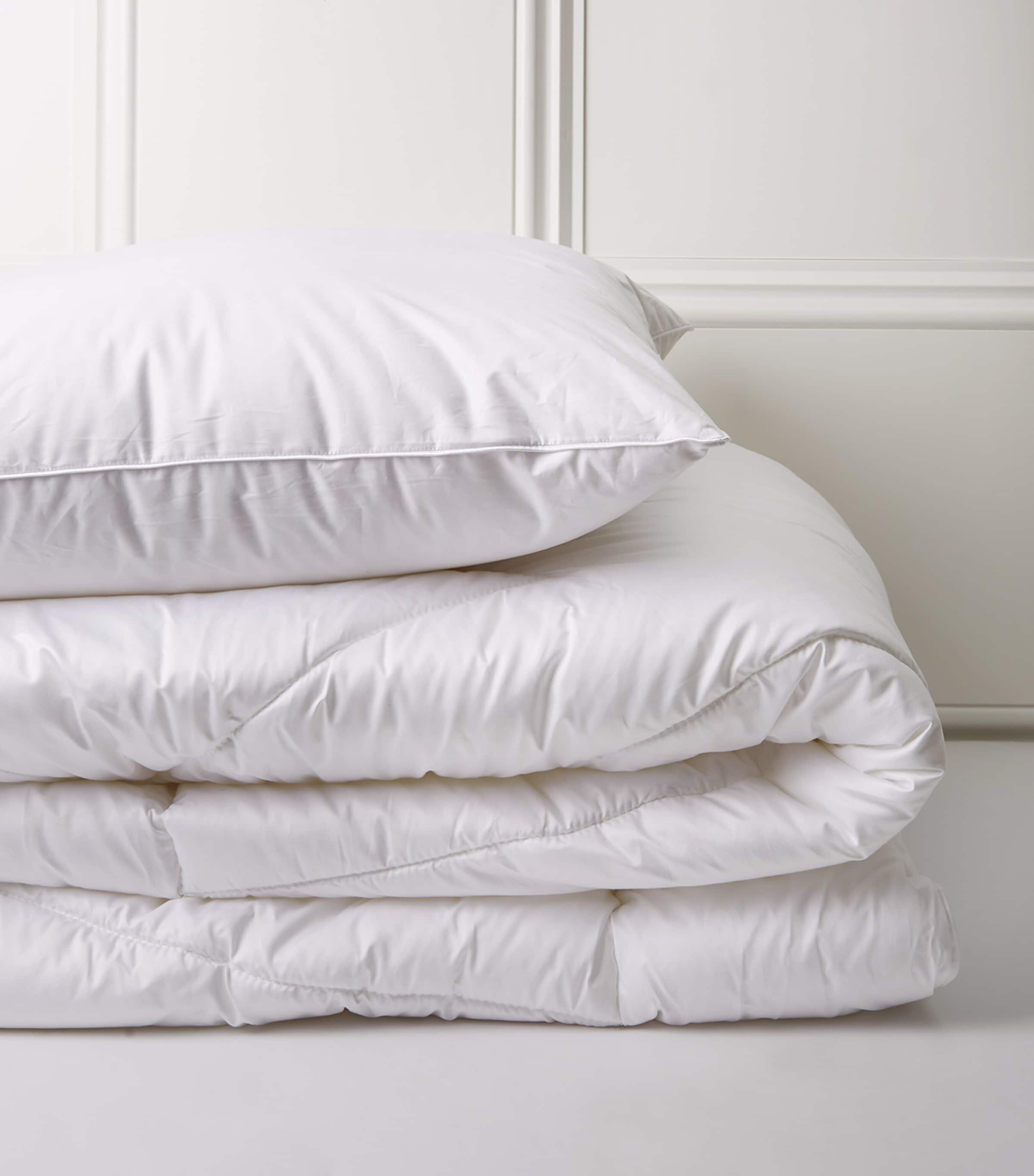 King Climasoft Outlast Duvet (7.5 Tog) WHITE Image 2