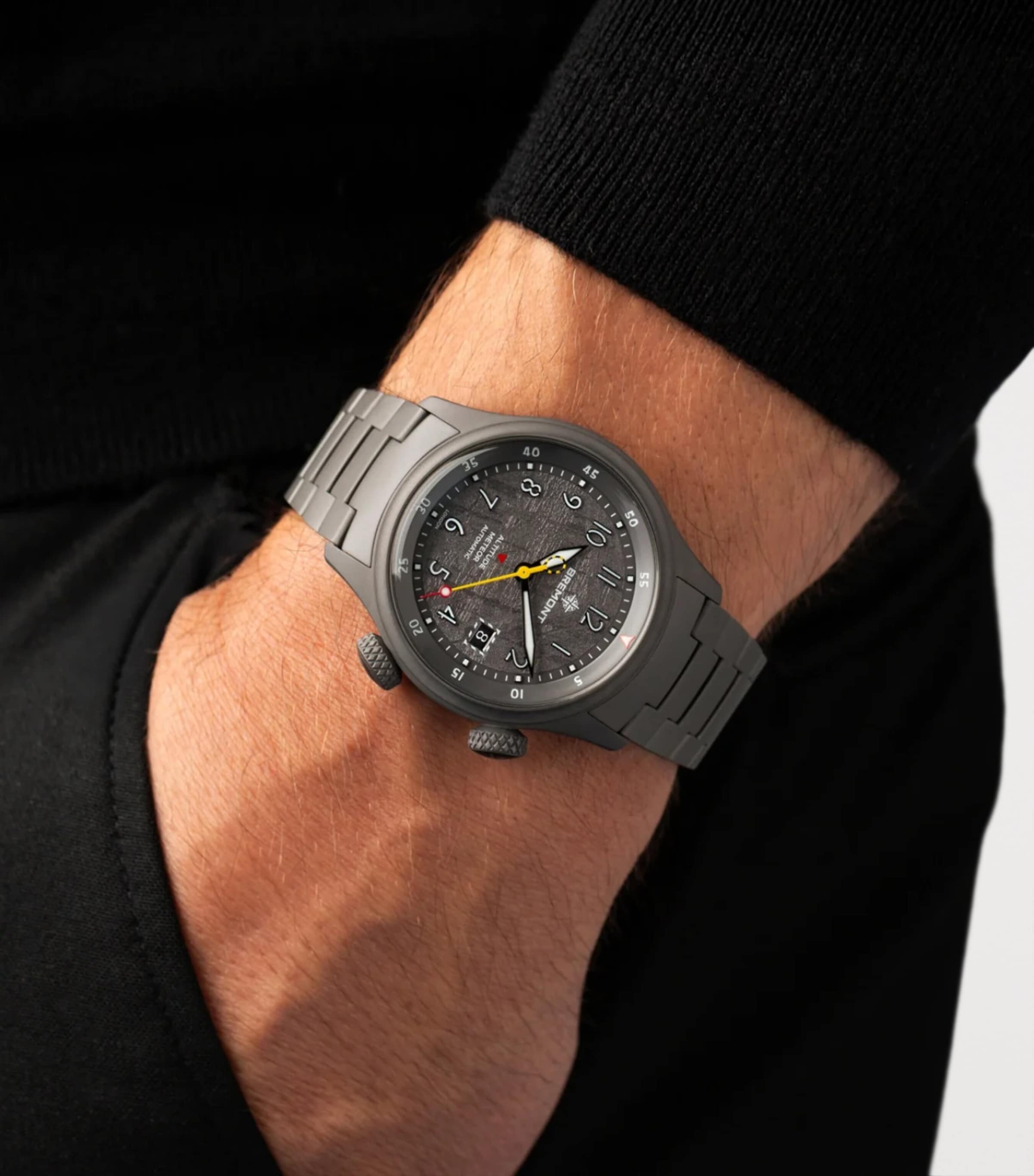 Titanium Altitude MB Meteor Stealth Grey Watch 42mm GREY Image 3
