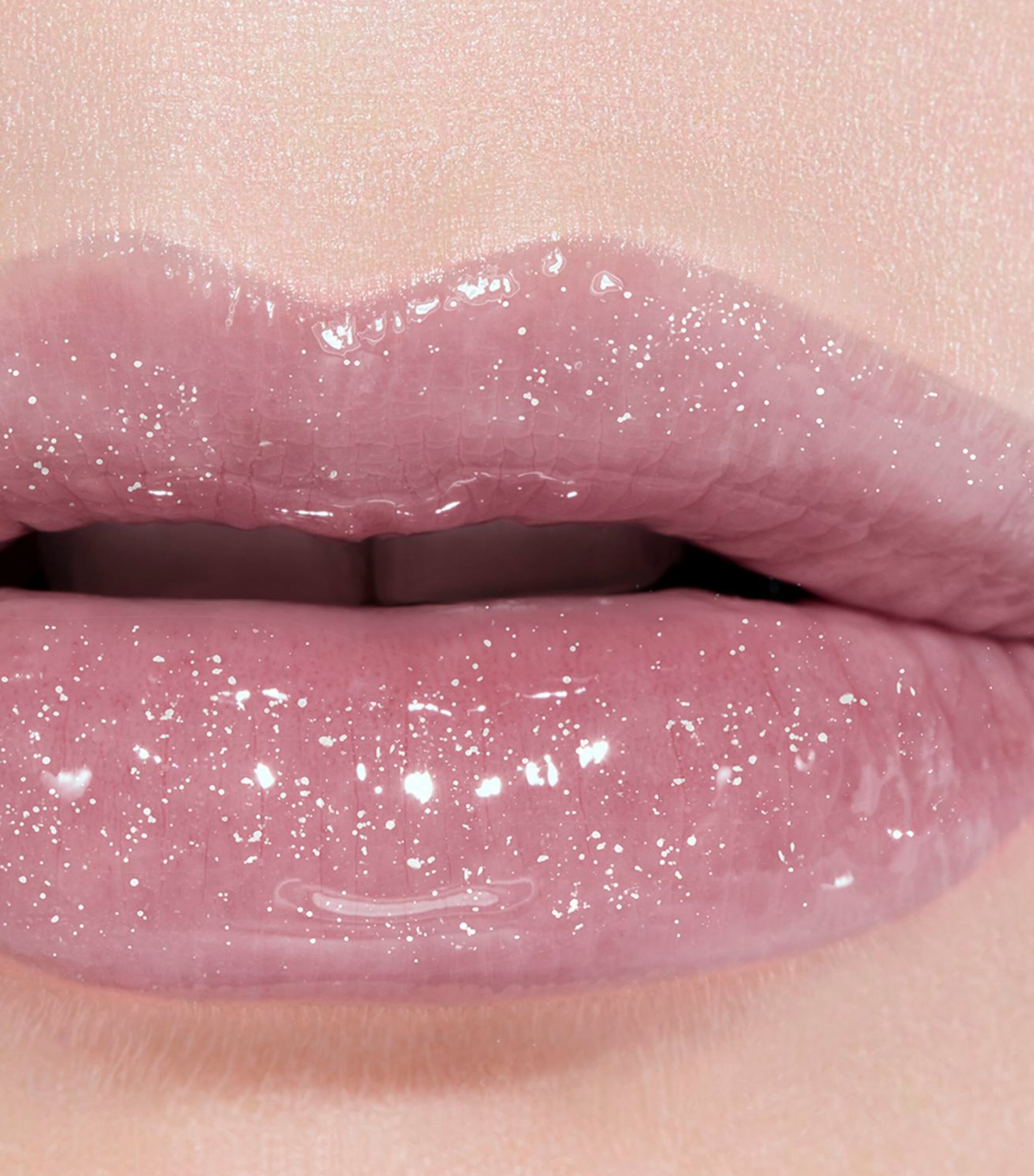 CHANEL ROUGE COCO GLOSS Moisturising Gloss Infiniment Image 5