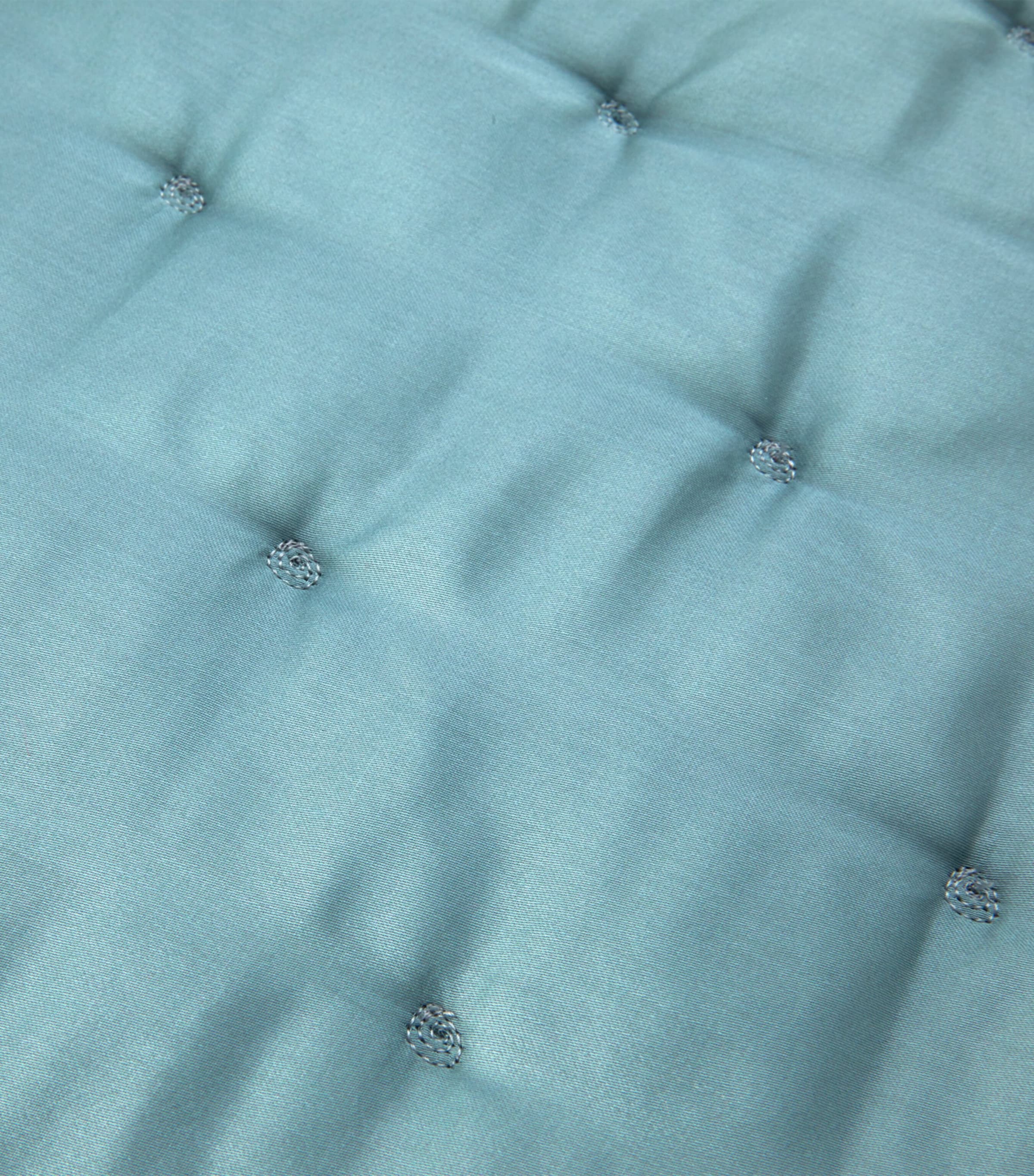 Triomphe Super King Bedspread (285cm x 250cm) FJORD Image 4