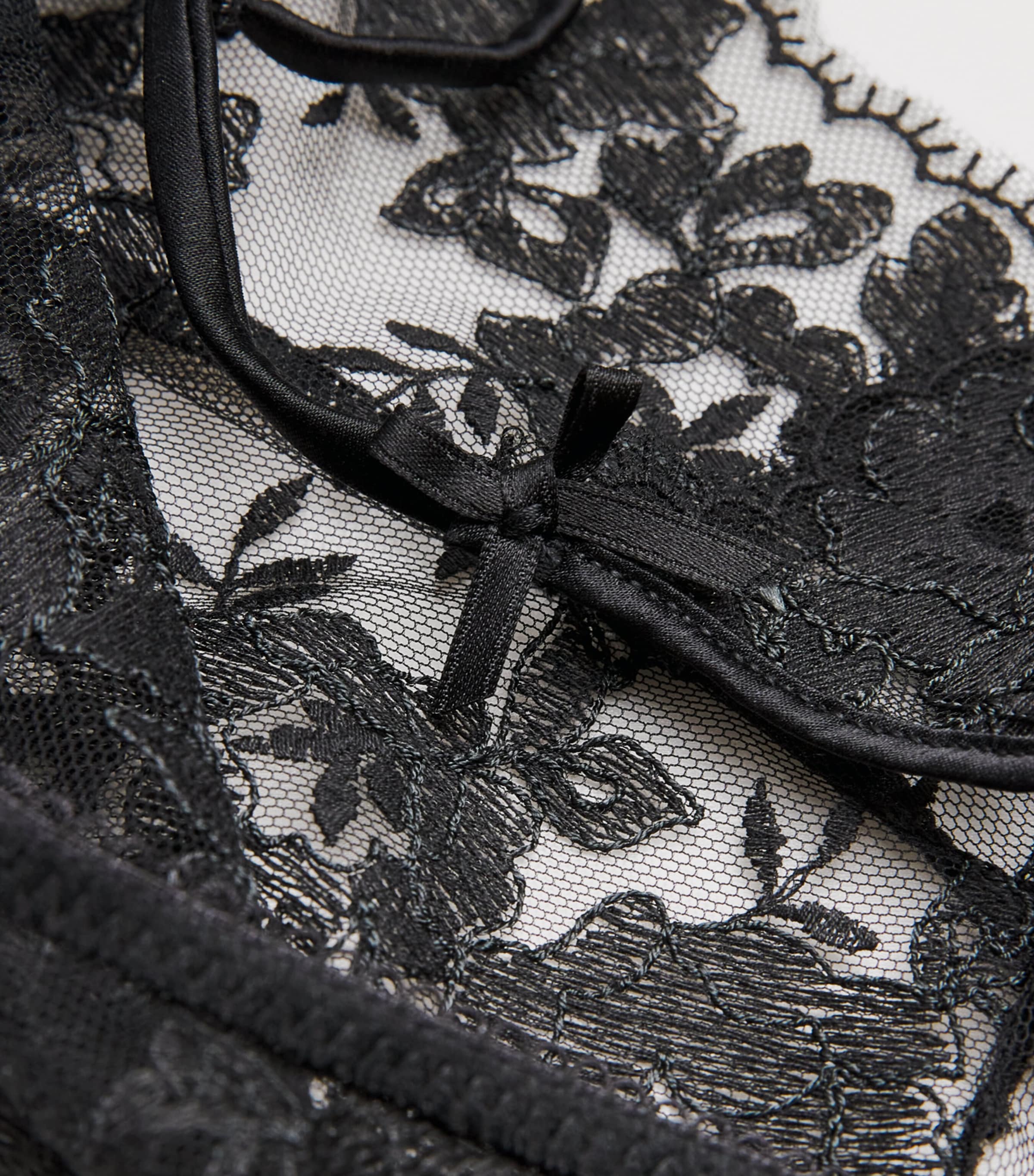 Lace Crotchless Thong ONYX Image 2