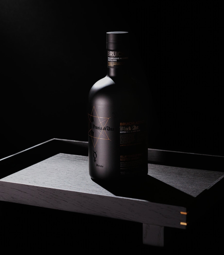 Port Charlotte Black Art Edition Whisky (70cl) NO COLOUR Image 2