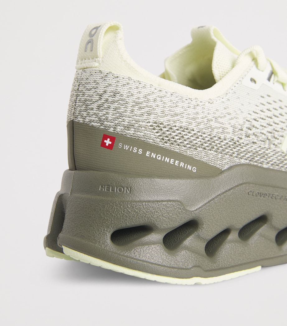 On Cloudsurfer Max Trainers Seedling | Olive Image 7