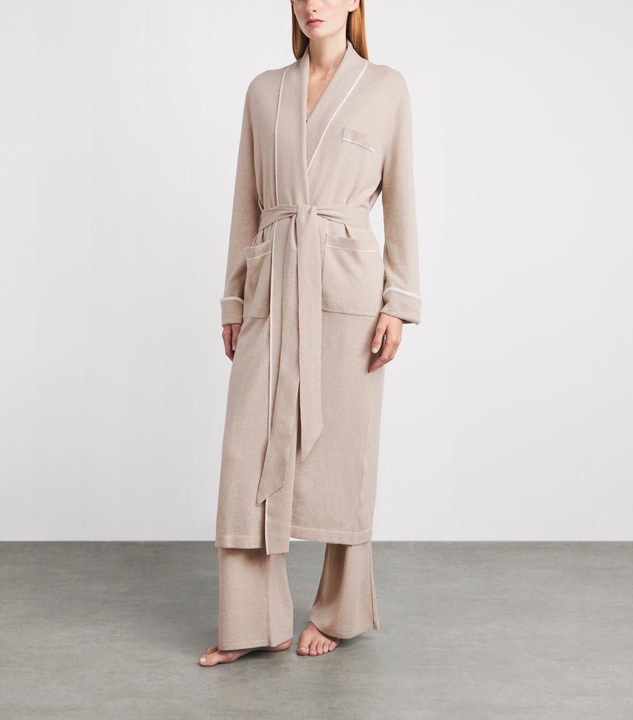arch 4 Womens Kid Cashmere Whitehall Place Robe Feather Image 4