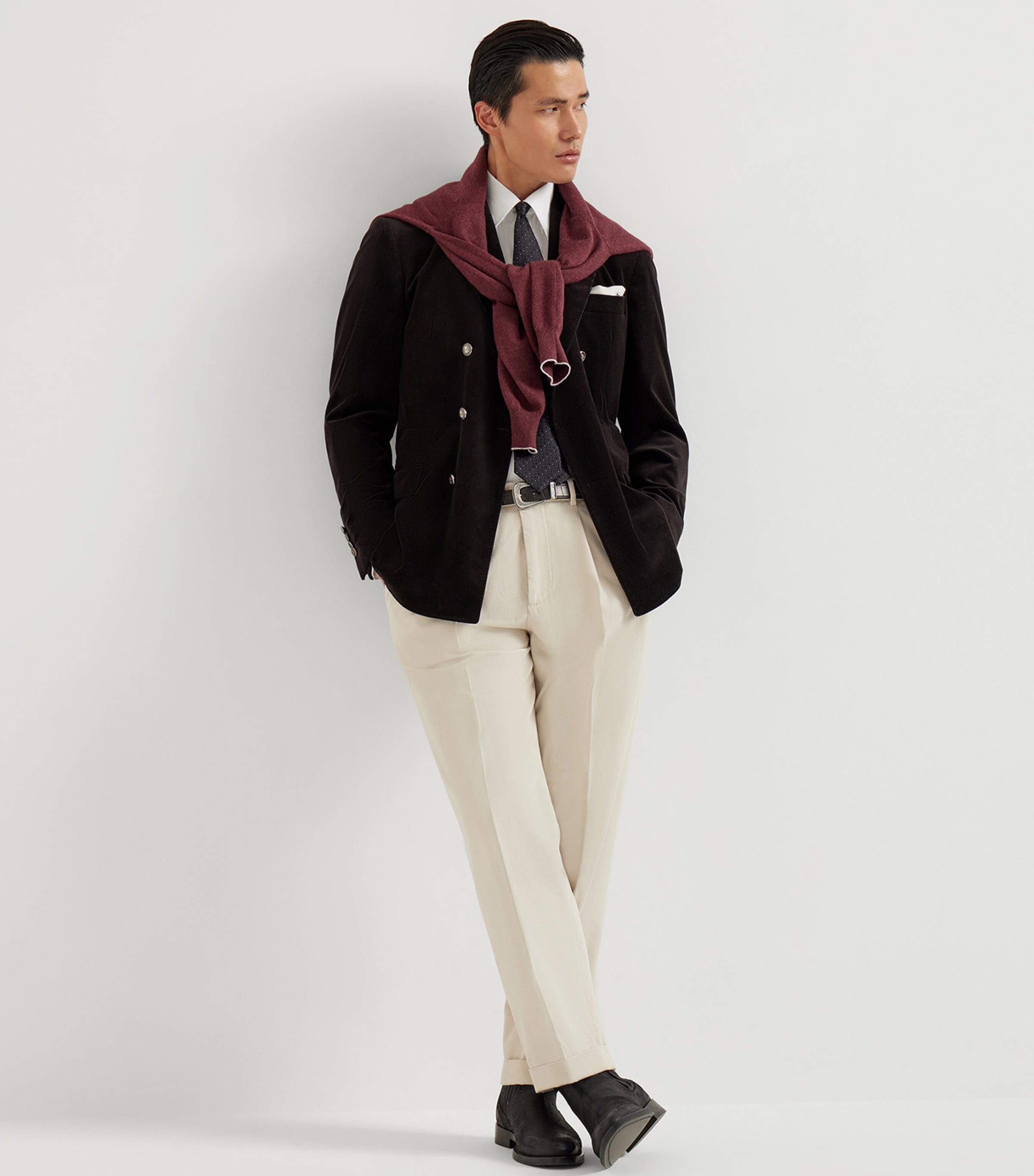 Cotton Pleated Trousers C6316 Image 2