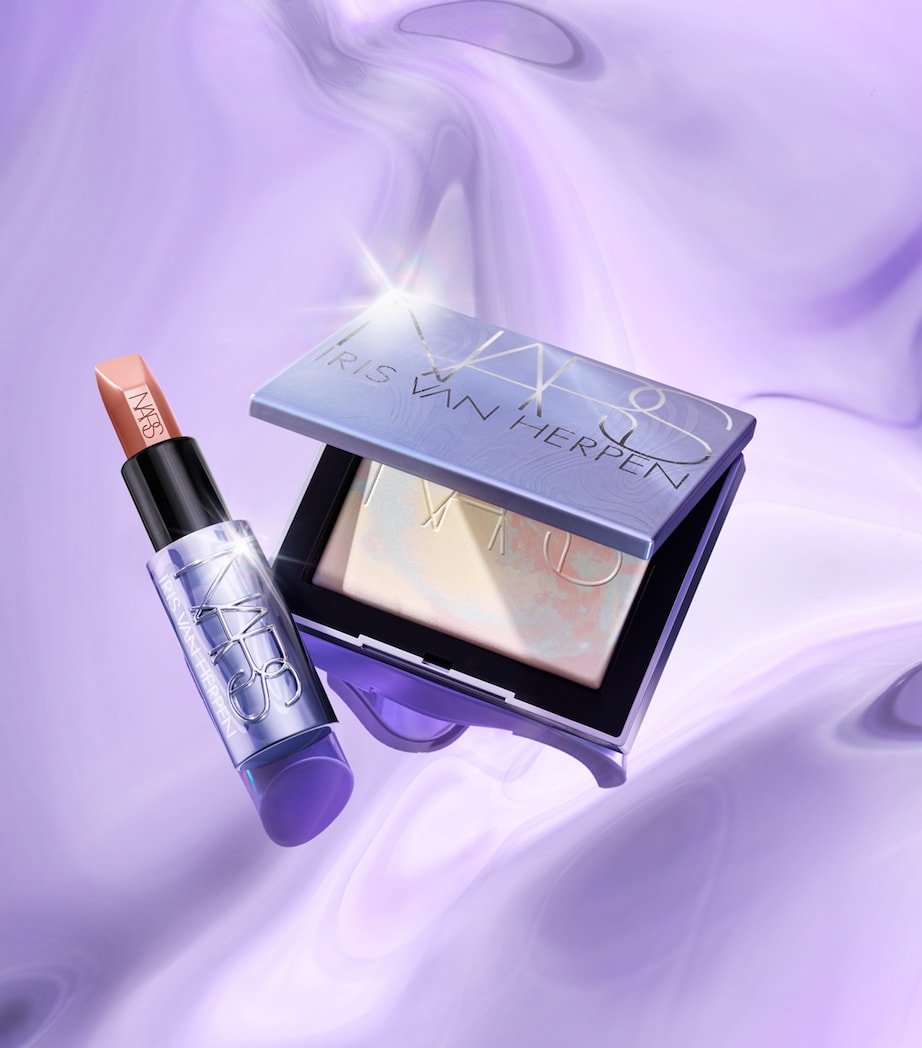 Light Reflecting Prismatic Powder NO COLOUR Image 3