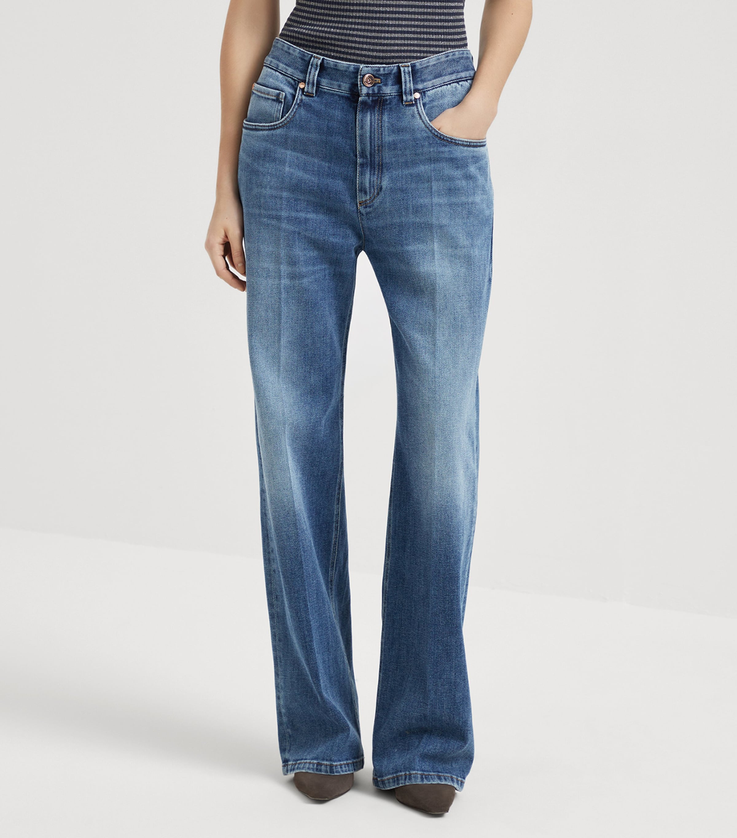 Brunello Cucinelli Womens Contemporary Loose Jeans Image 2