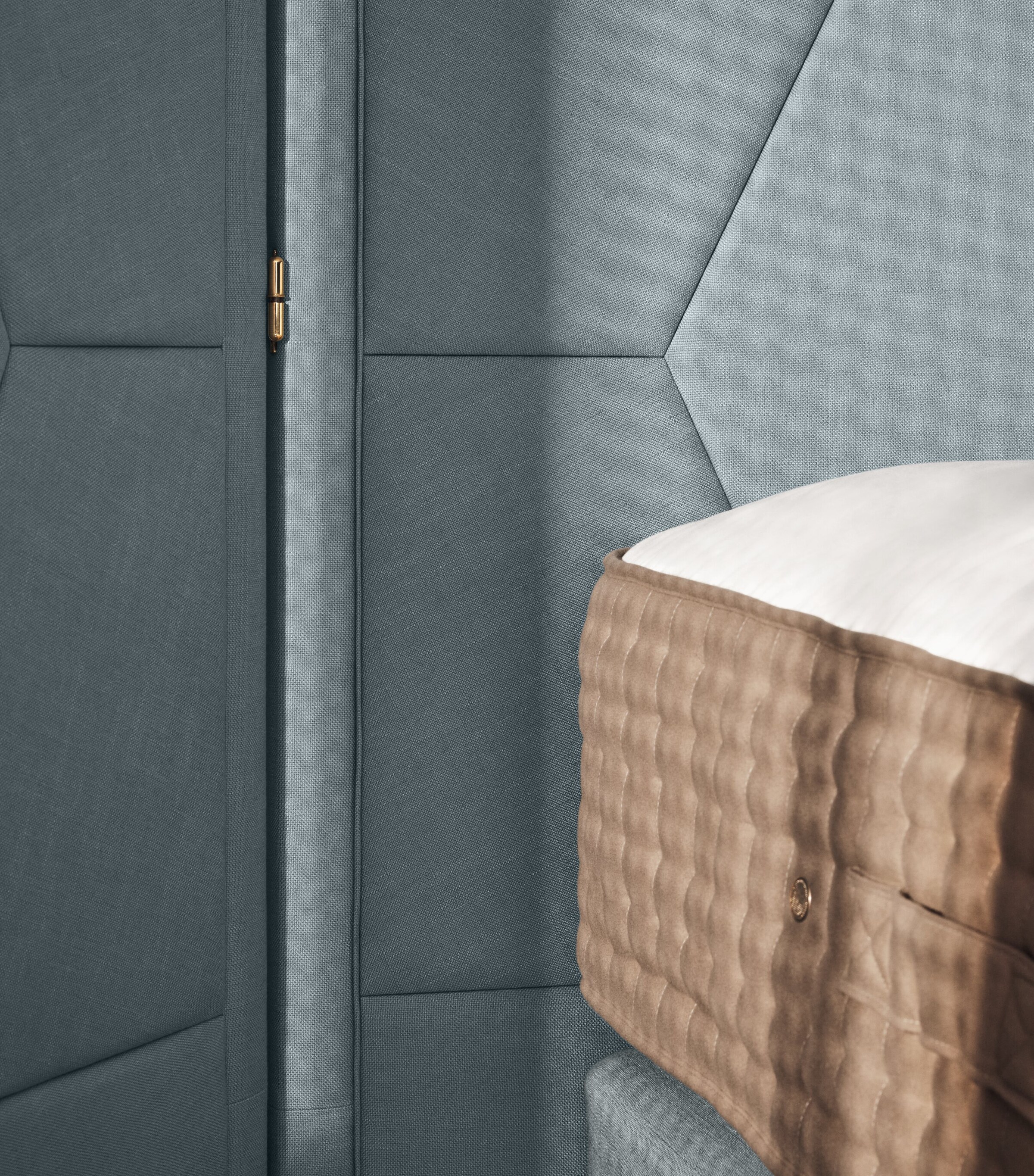 Vispring Diamond Majesty Bed Set (217cm x 215cm) | Harrods HK