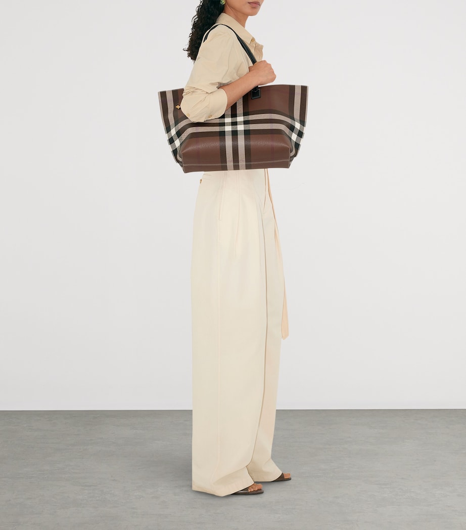 Medium Check Tote Bag DARK BIRCH BROWN Image 3