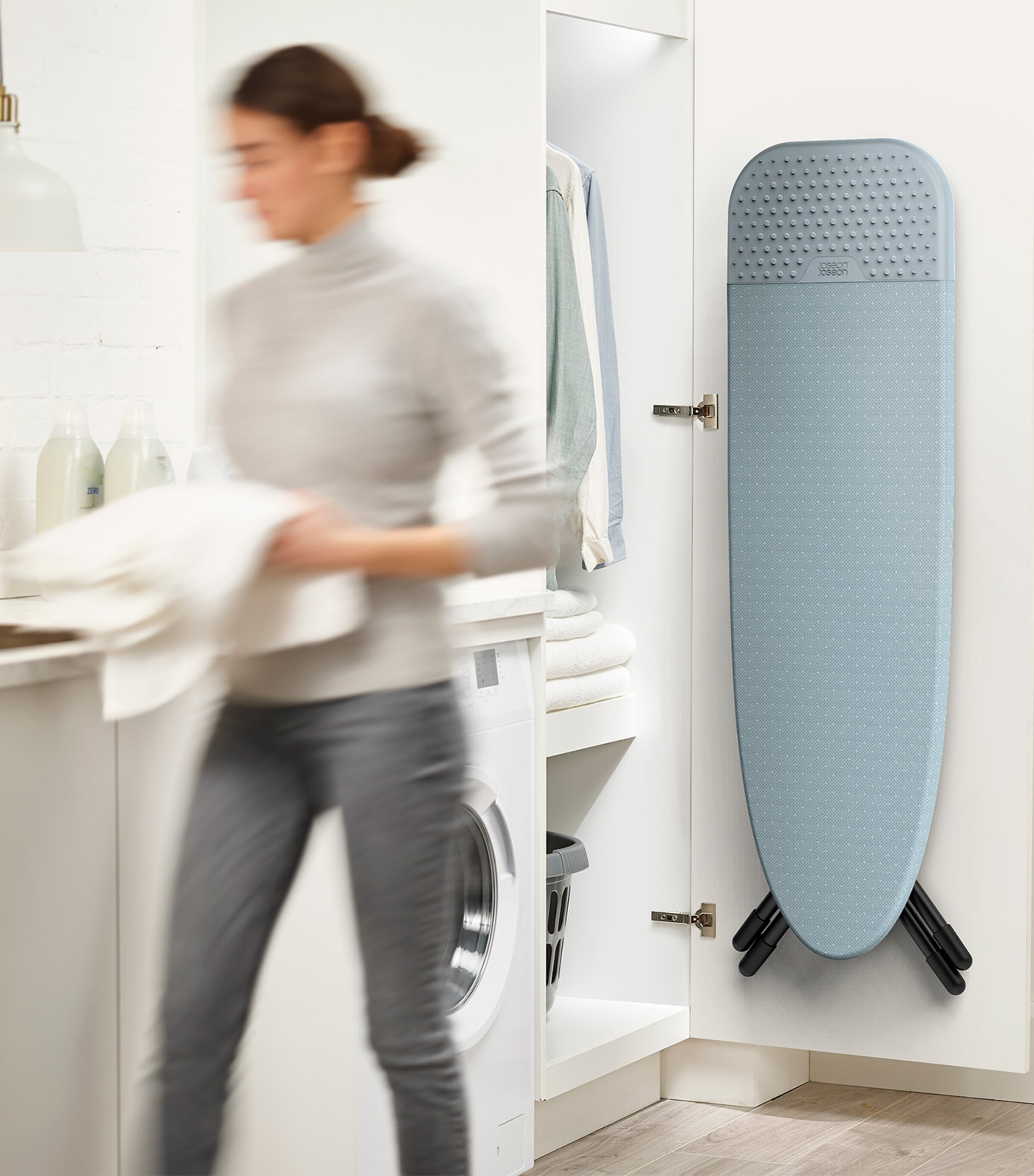 Glide Easy-To-Store Ironing Board GREY/YELLOW  Image 3