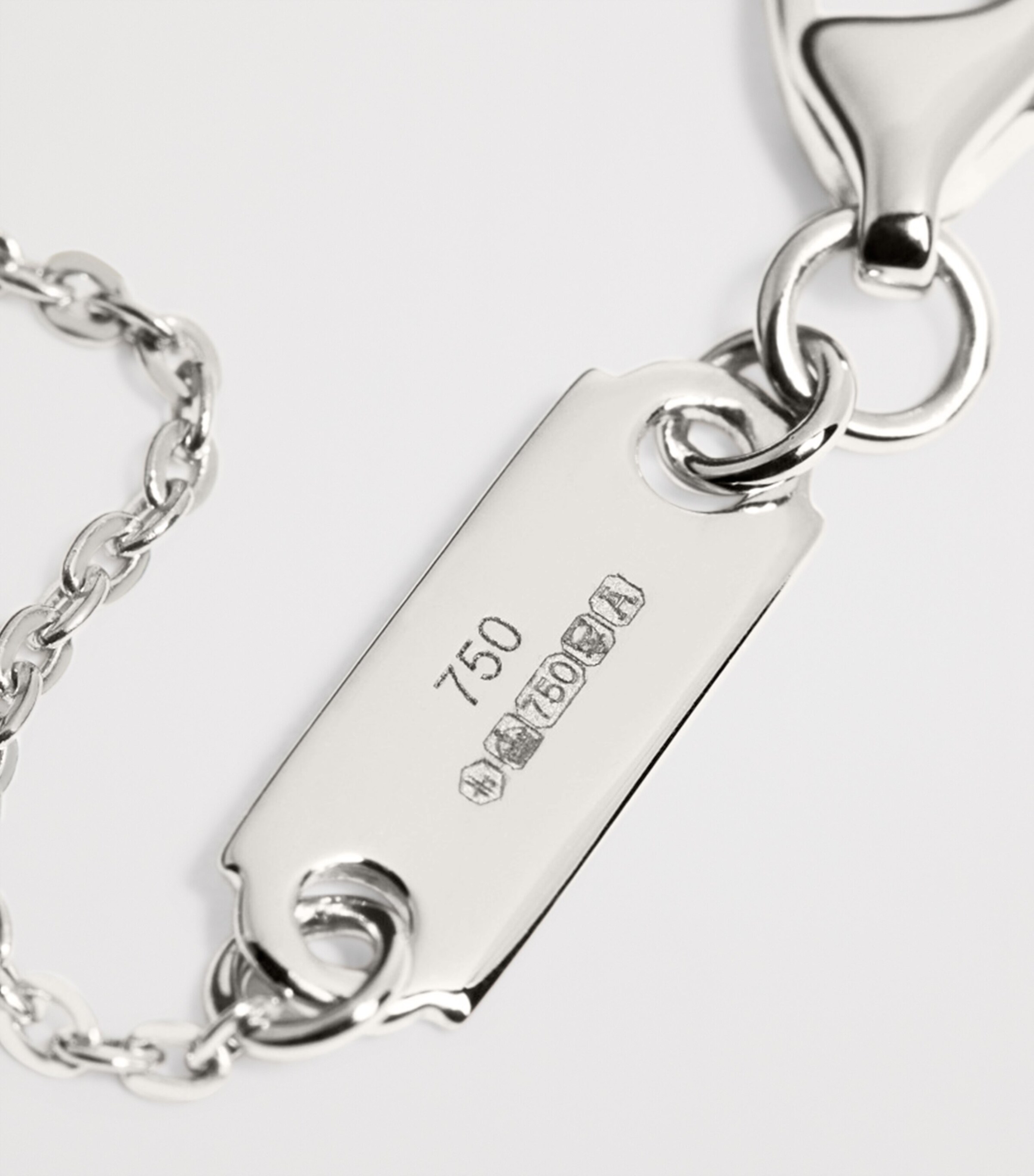 White Gold and Diamond Pendant Necklace (0.25ct) WHITE GOLD Image 4