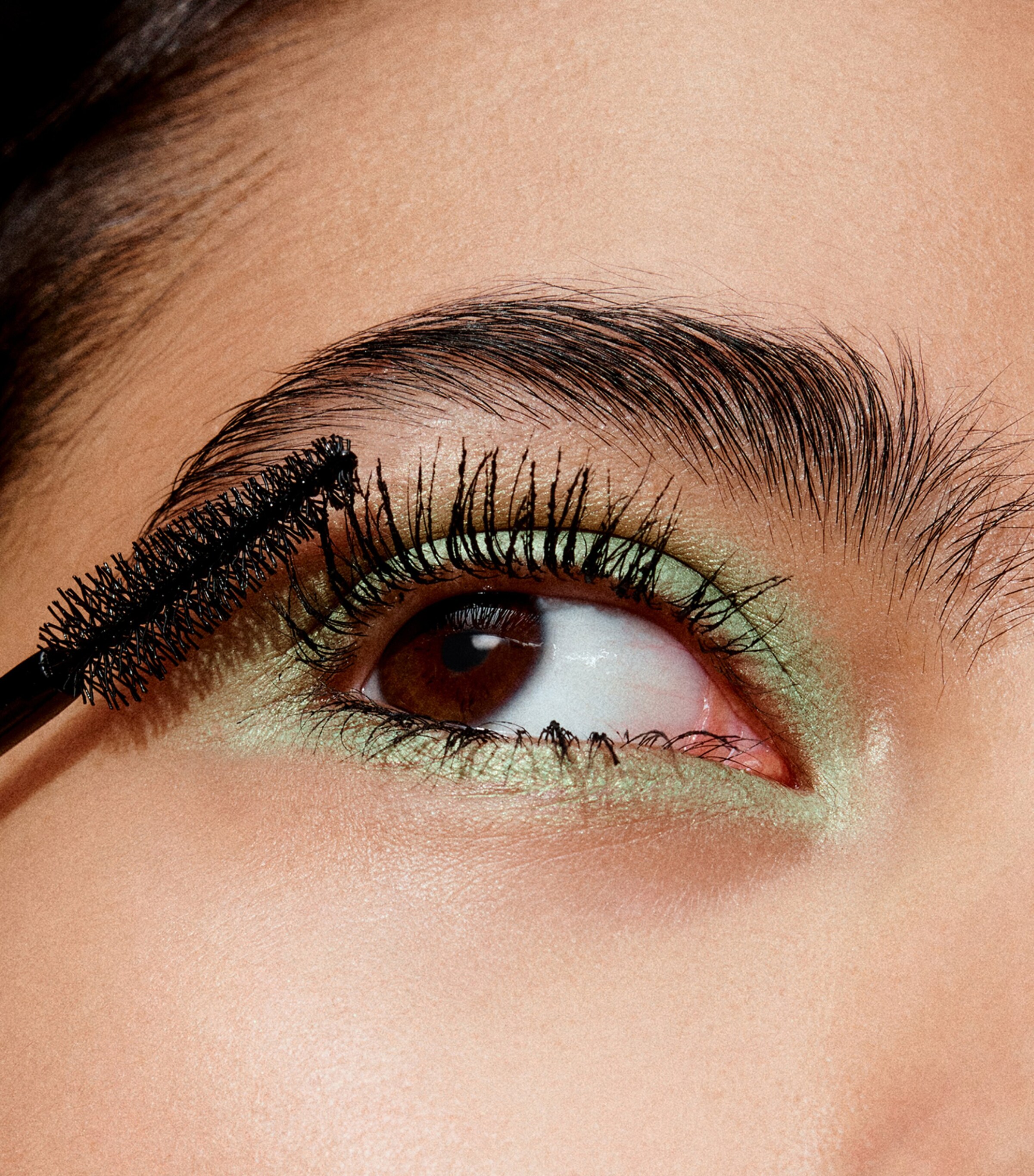 High Impact High-Fi Full Volume Mascara (10ml) BLACK Image 5