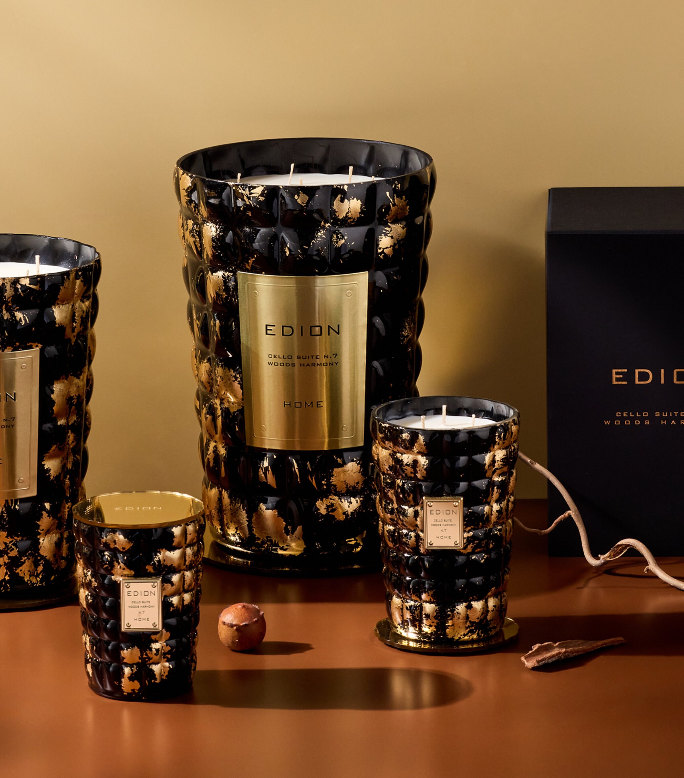 EDION Cello Suite No.7 Wood Harmony Candle (300g) Gold Image 3