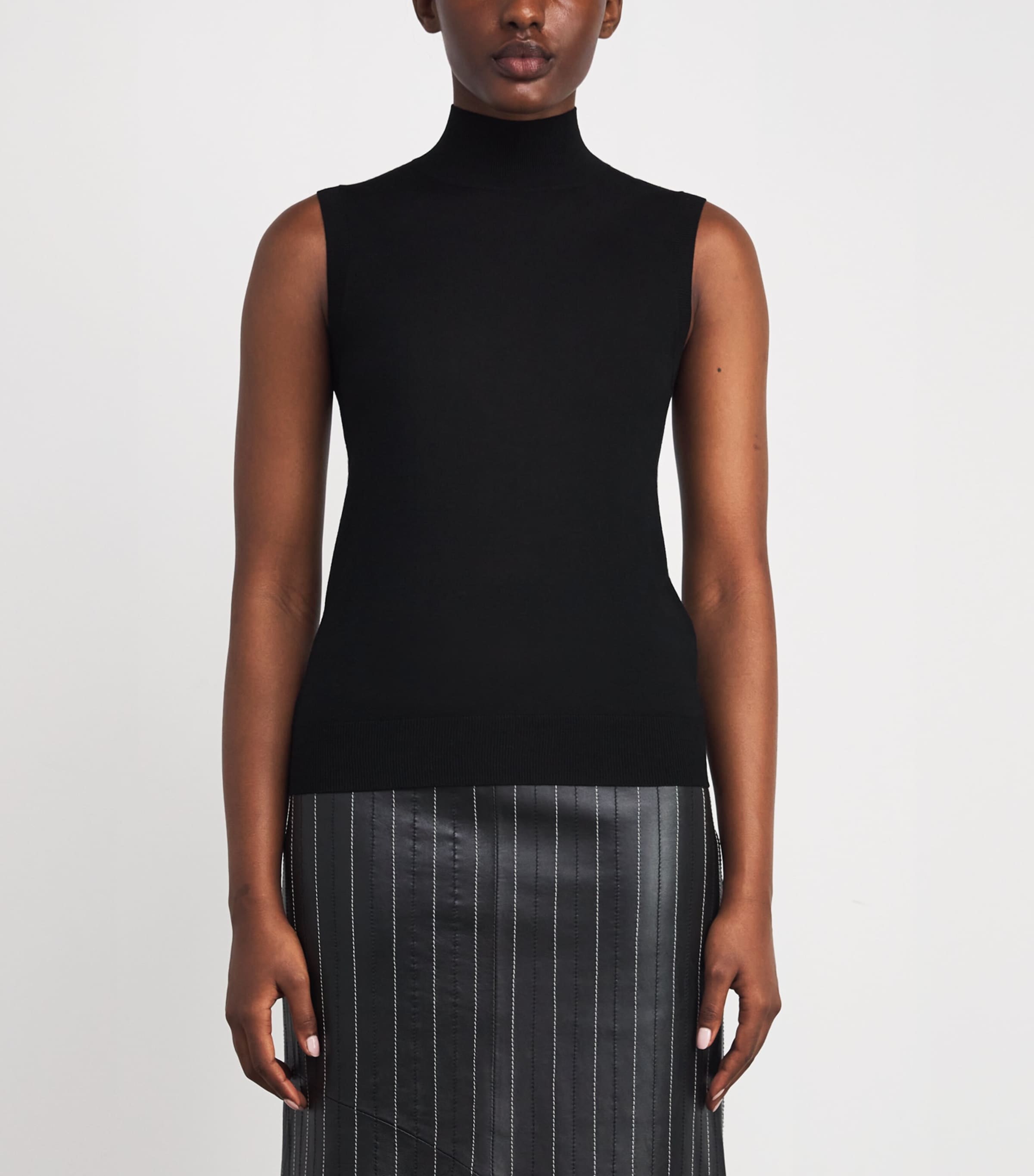 Virgin Wool Sleeveless Sweater BLACK Image 3