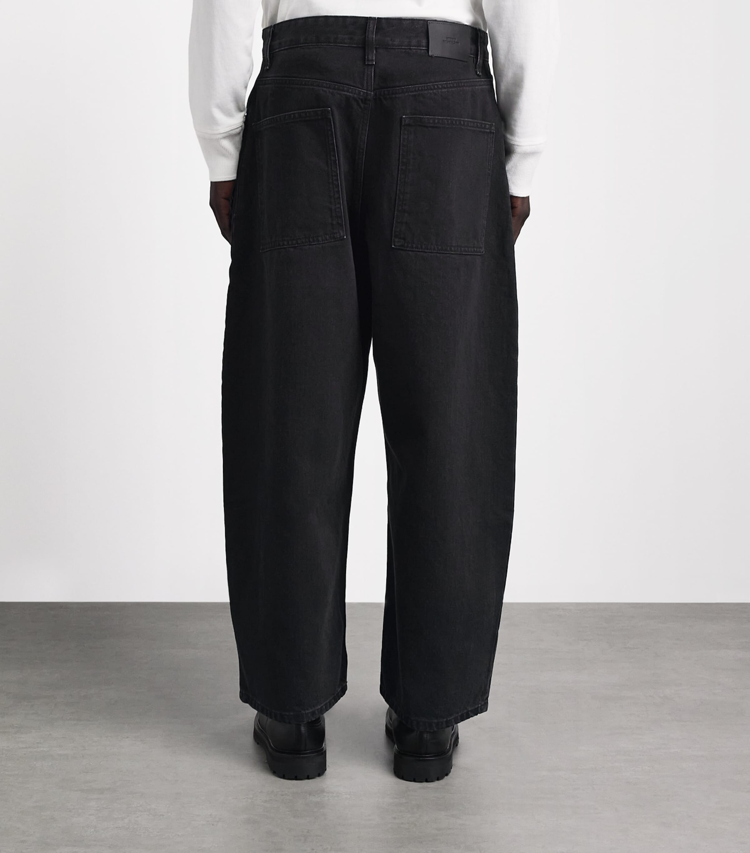 Studio Nicholson Mens Barrel-Leg Jeans Washed Black Image 5