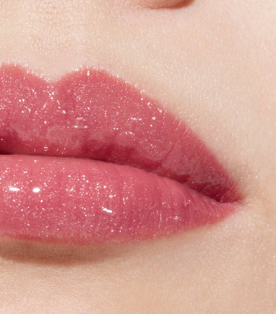 CHANEL ROUGE COCO GLOSS Moisturising Gloss Bourgeoisie Image 3