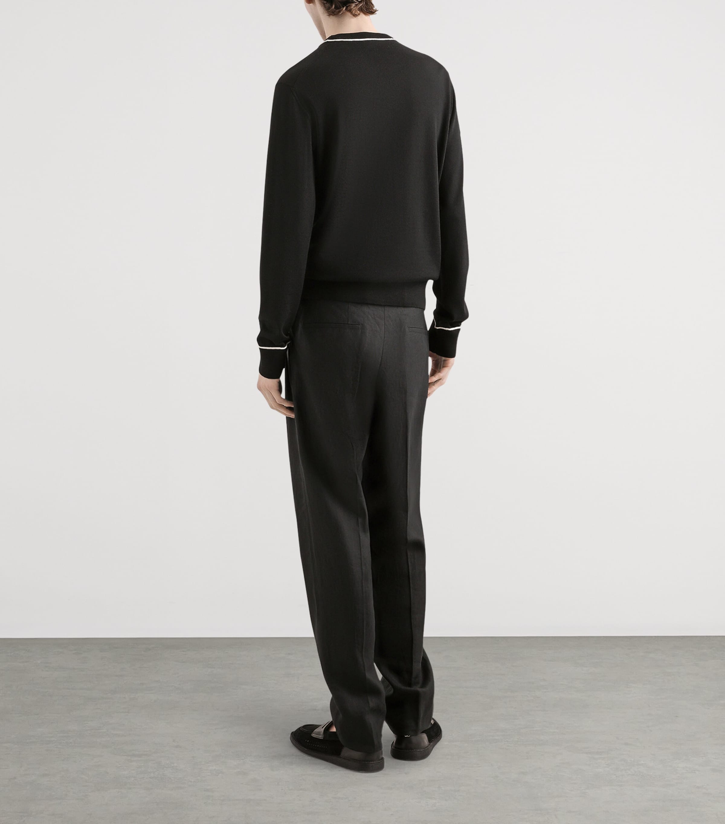 Wool Crew-Neck Sweater N0000-BLACK Image 5