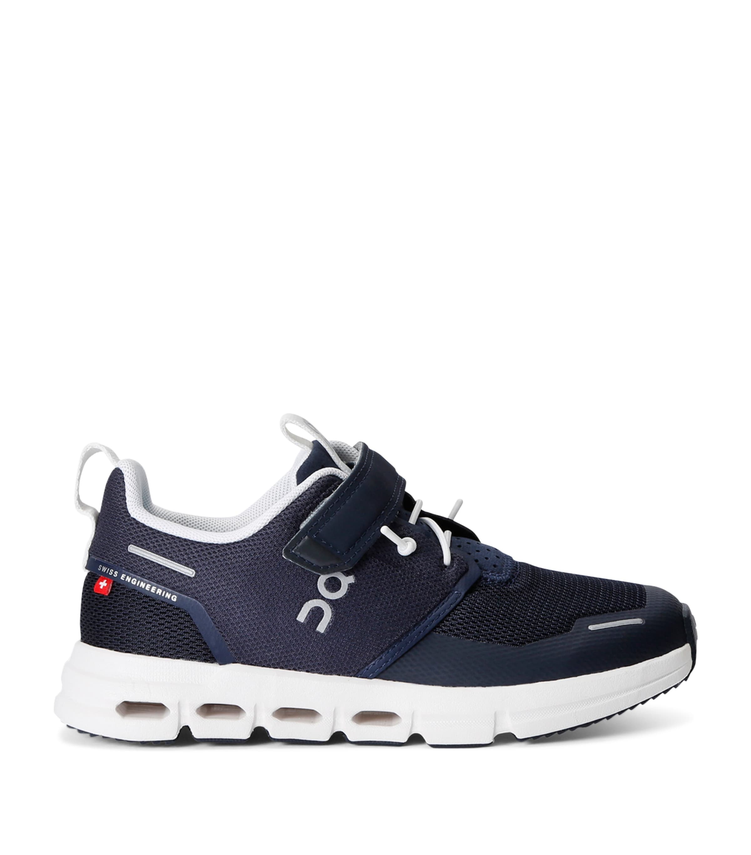 Shop On Running Cloud Play Sneakers In Navy