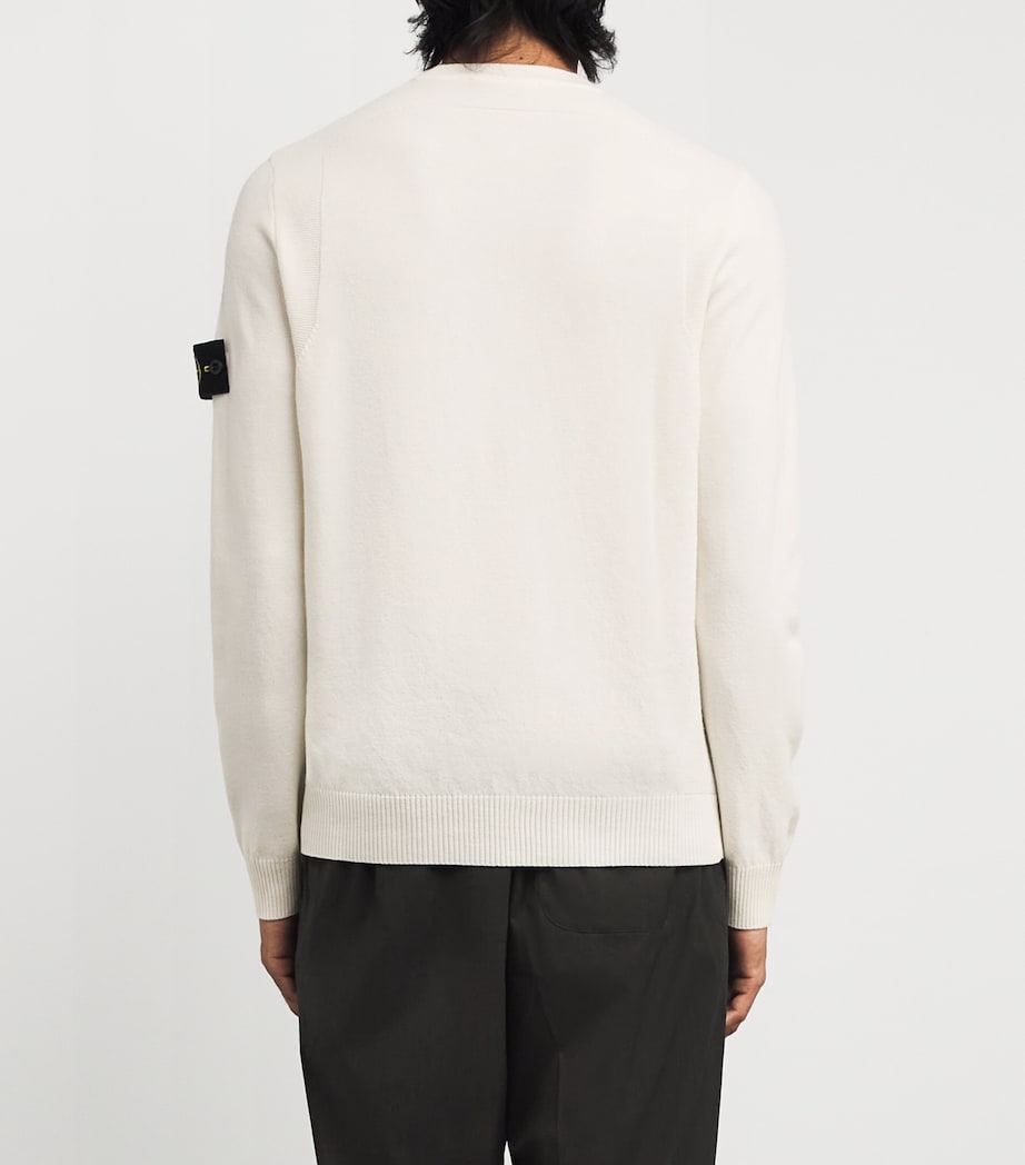 Wool-Blend Crew-Neck Sweater V0093 Image 4