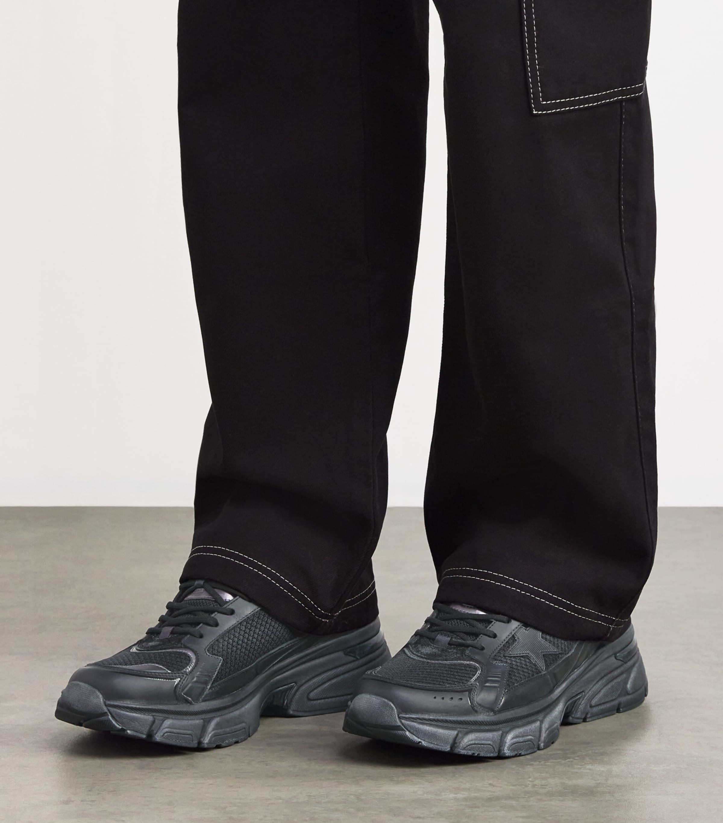 Leather Light Star Sneakers BLACK Image 2