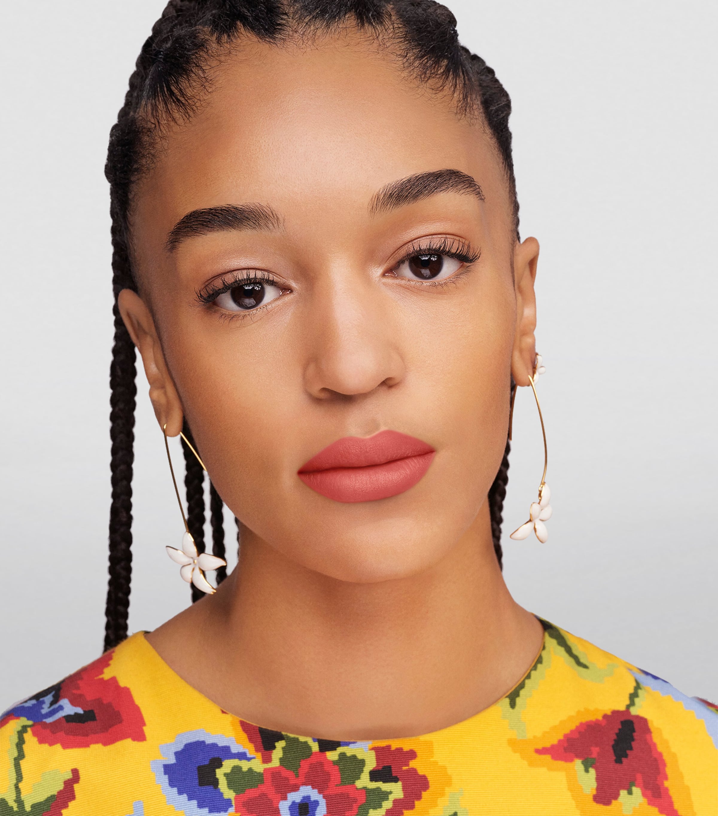 Nude Couture Blur Matte Lipstick Refill NUDE 740 Image 6