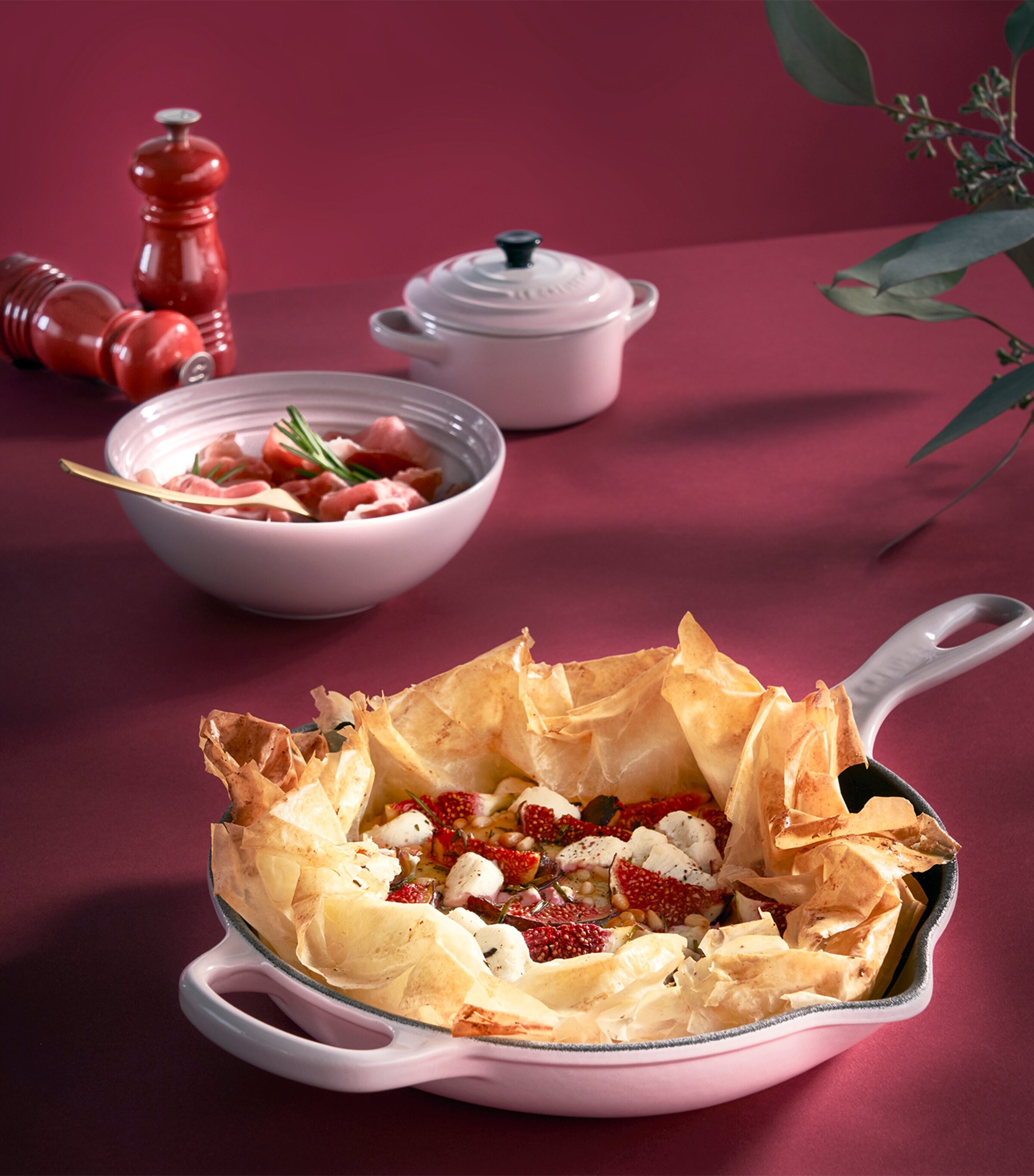 Cast Iron Skillet (23cm) SHELL PINK Image 3