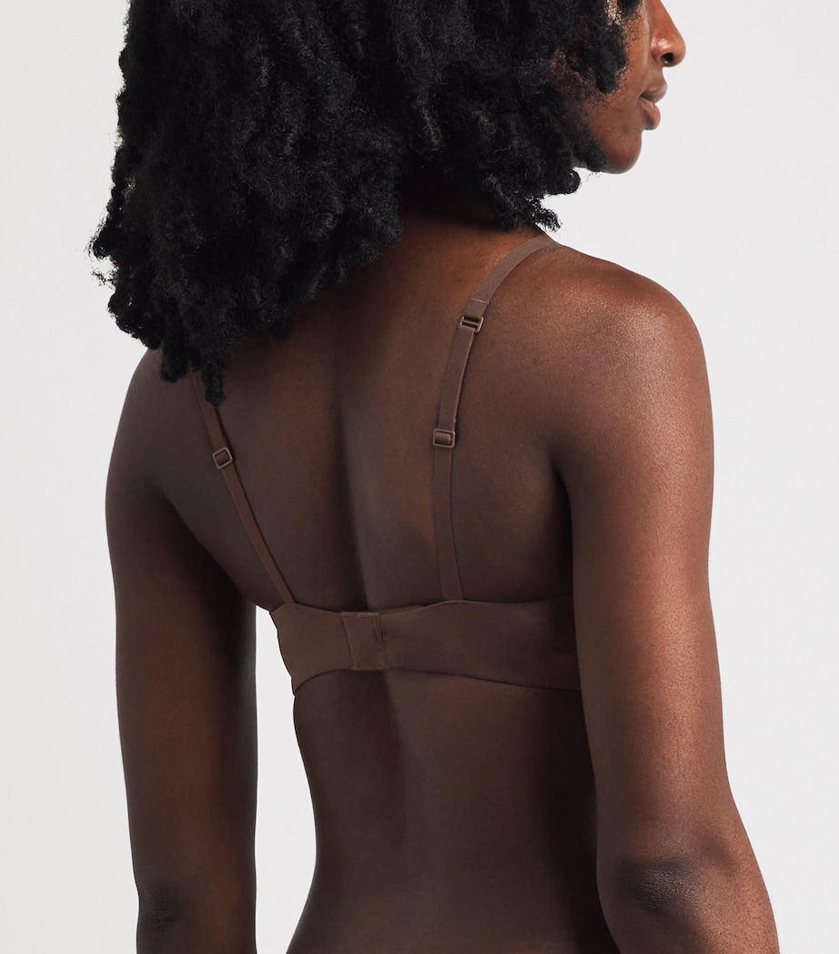 Skims Womens Wireless Form T-Shirt Bra Cocoa Image 3