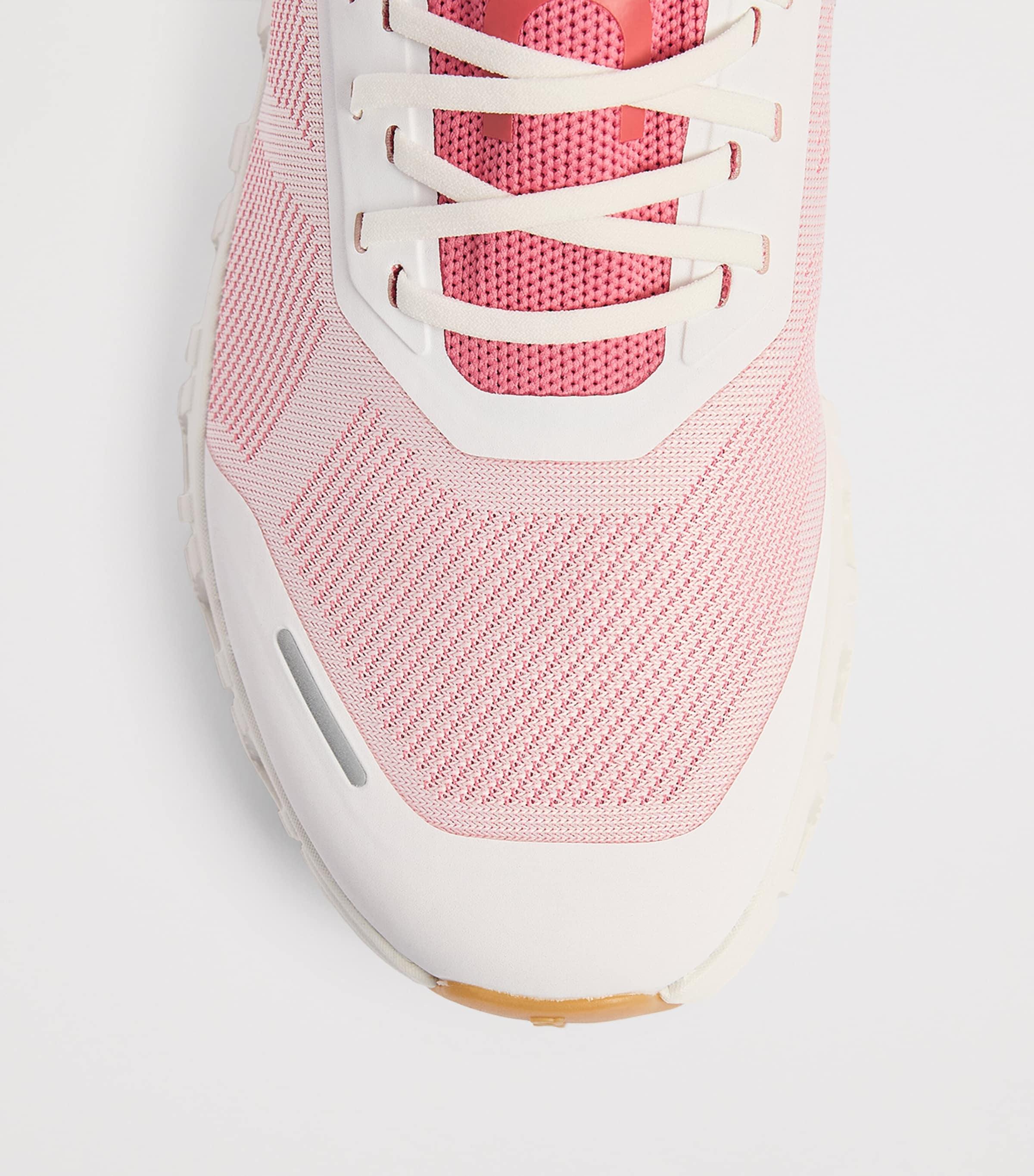 On Cloud 6 Versa Trainers Ivory | Camellia Image 6